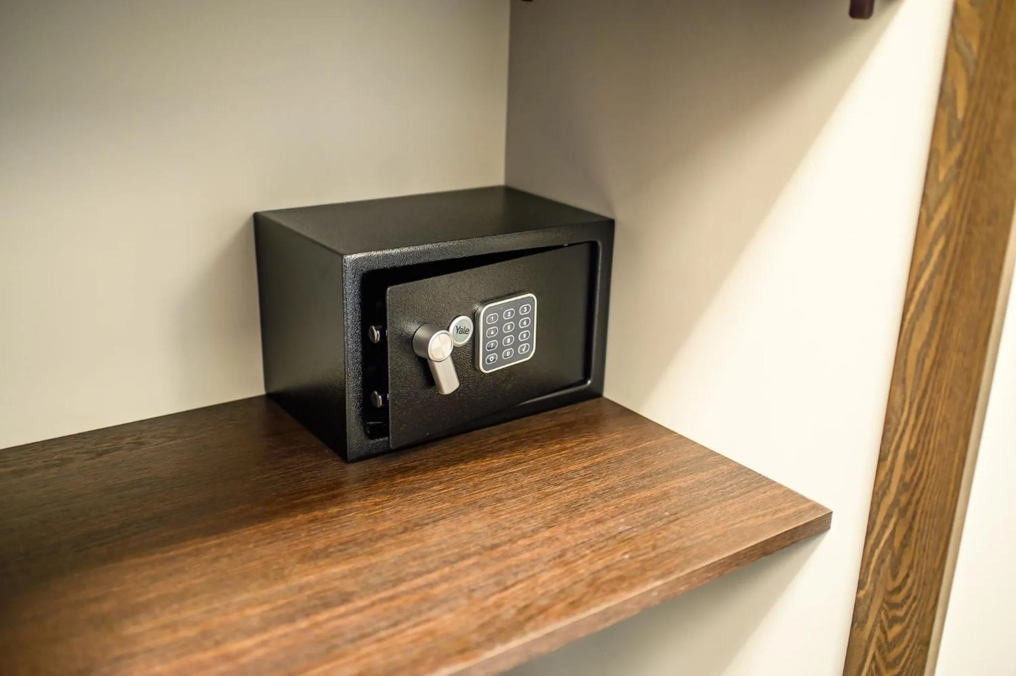 Diamond svečių namai