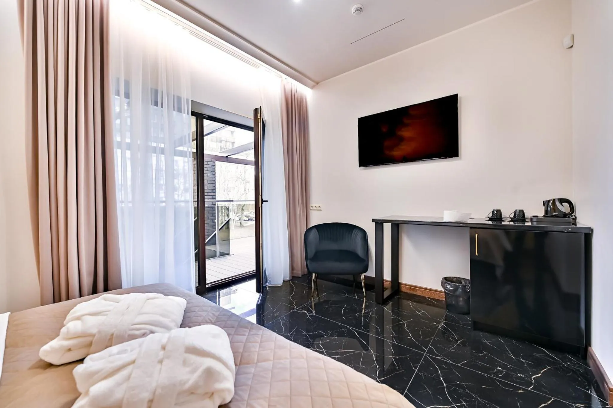 Bed in Diamond svečių namai