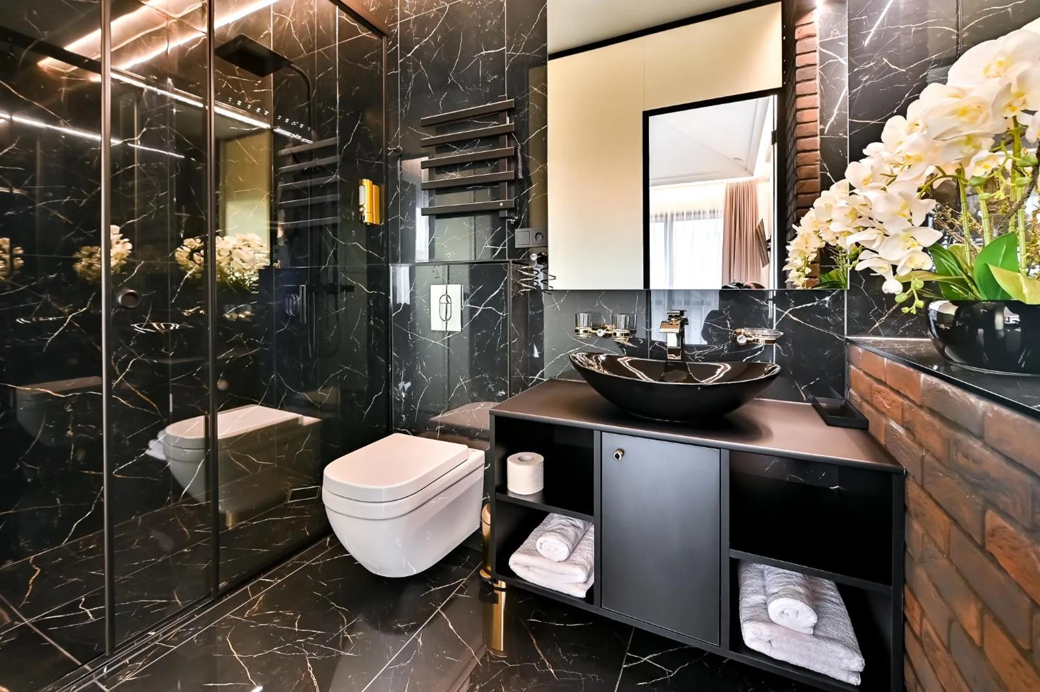 Diamond svečių namai