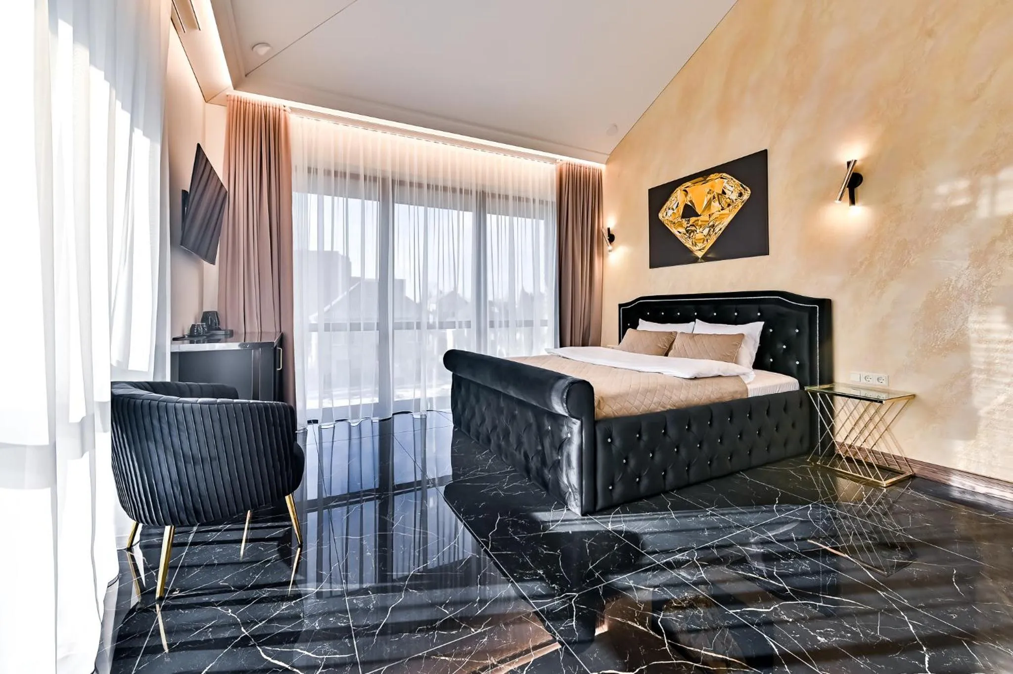 Bed in Diamond svečių namai