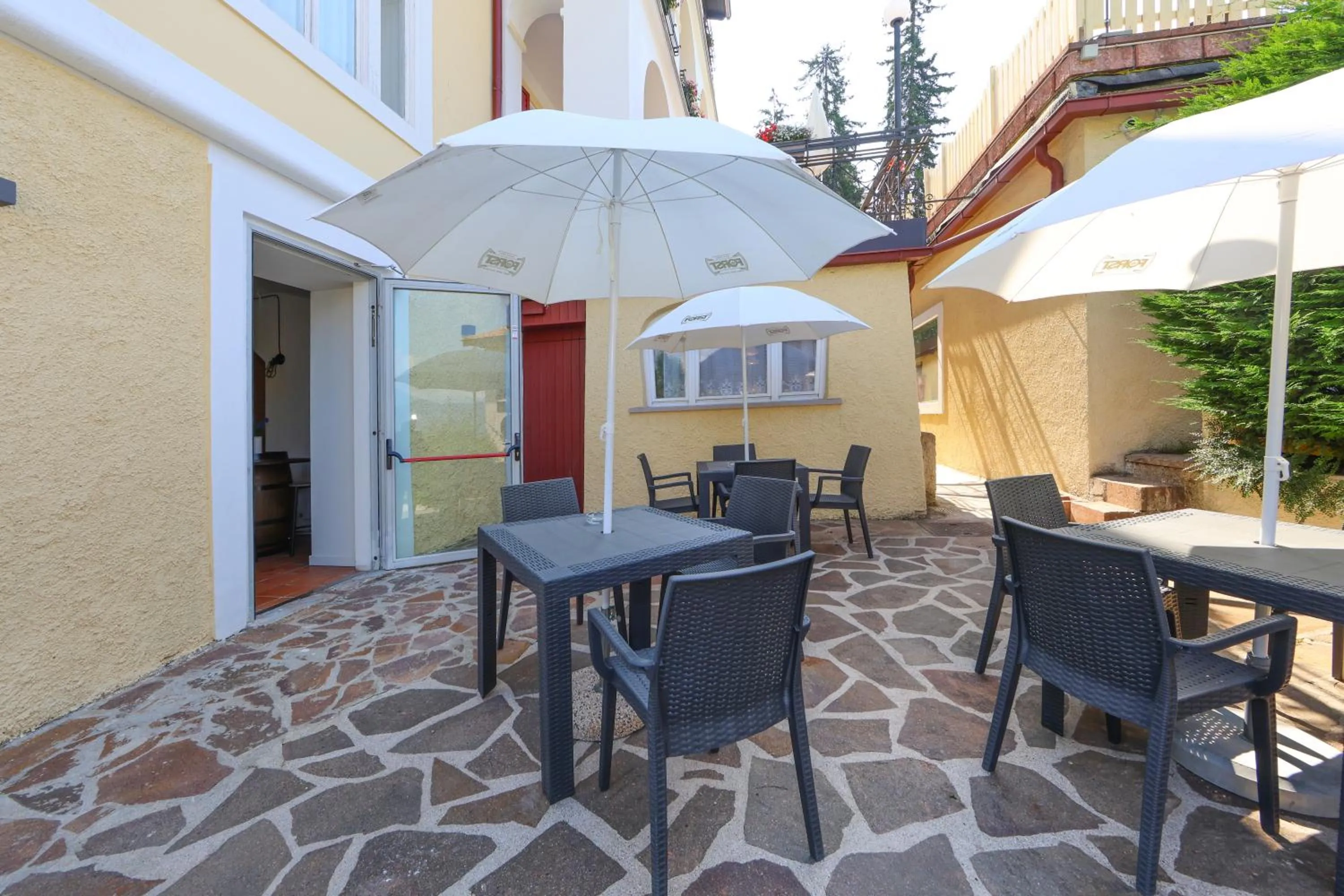 Restaurant/places to eat in Hotel Regina del Bosco