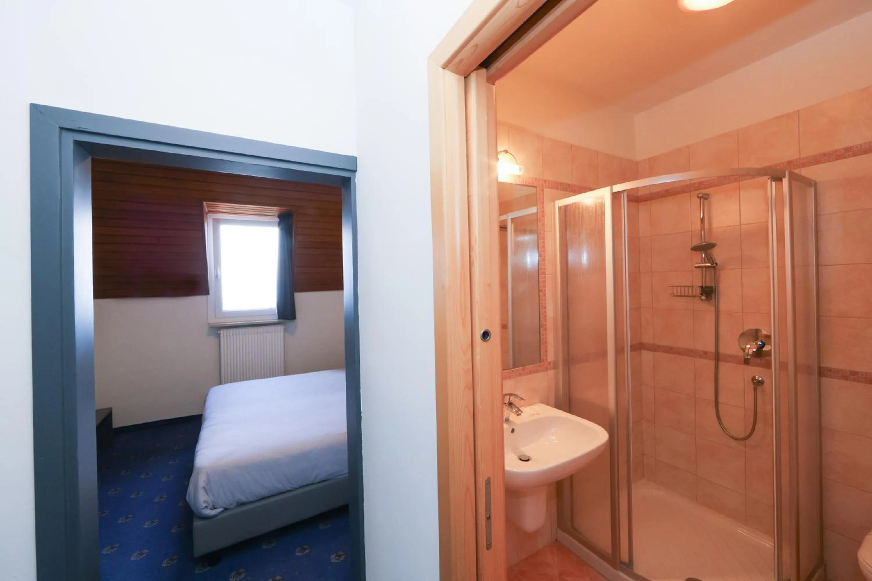 Photo of the whole room in Hotel Regina del Bosco