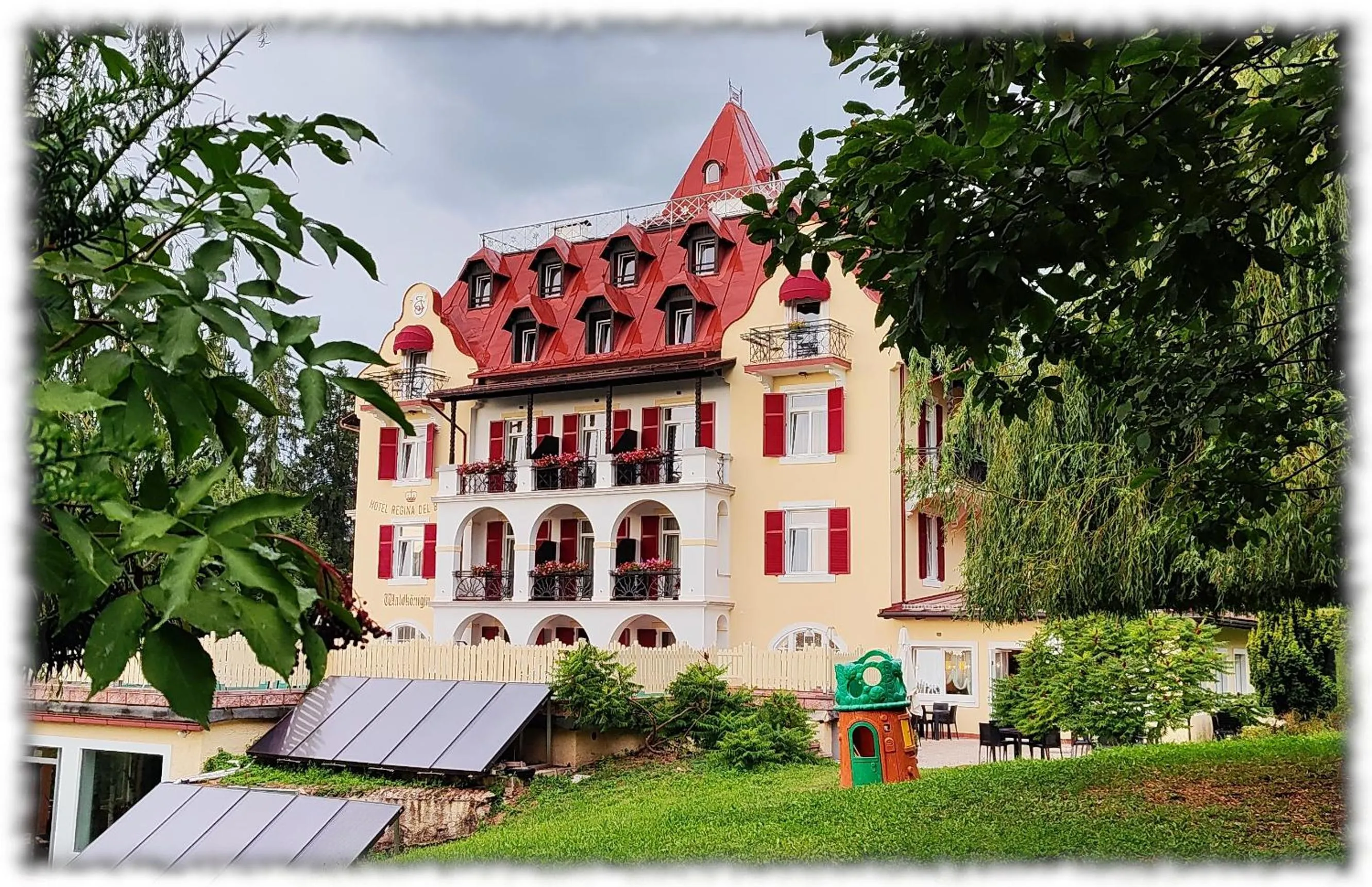 Garden in Hotel Regina del Bosco