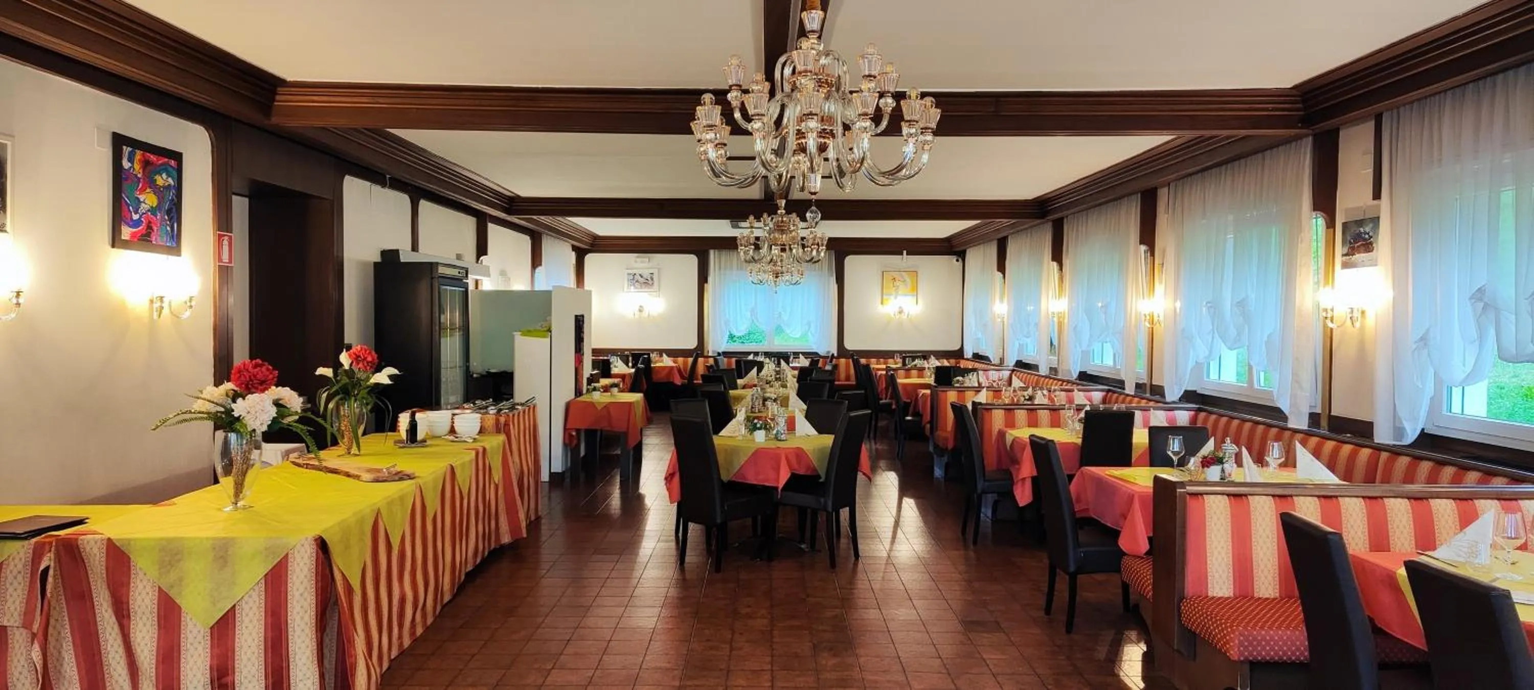 Restaurant/places to eat in Hotel Regina del Bosco