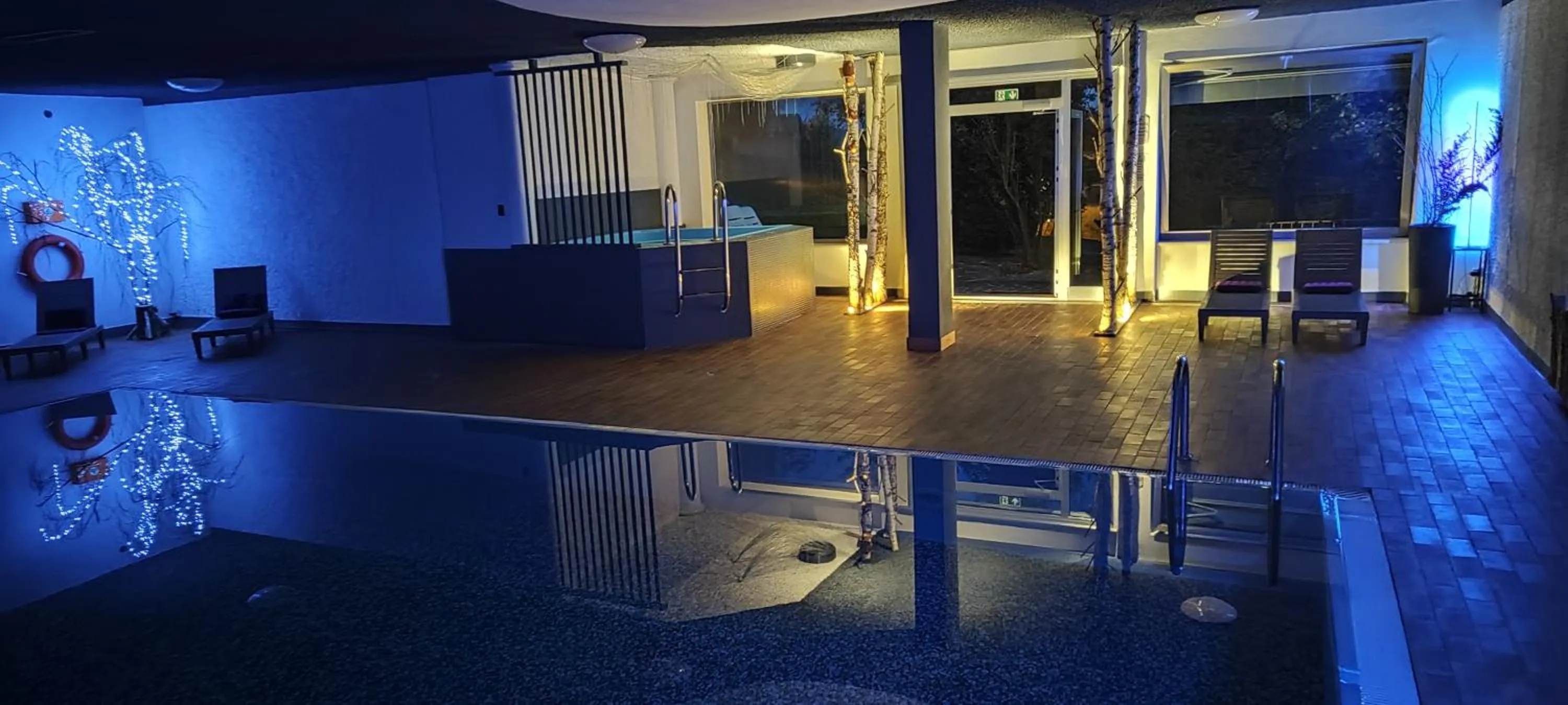 Swimming pool in Hotel Regina del Bosco