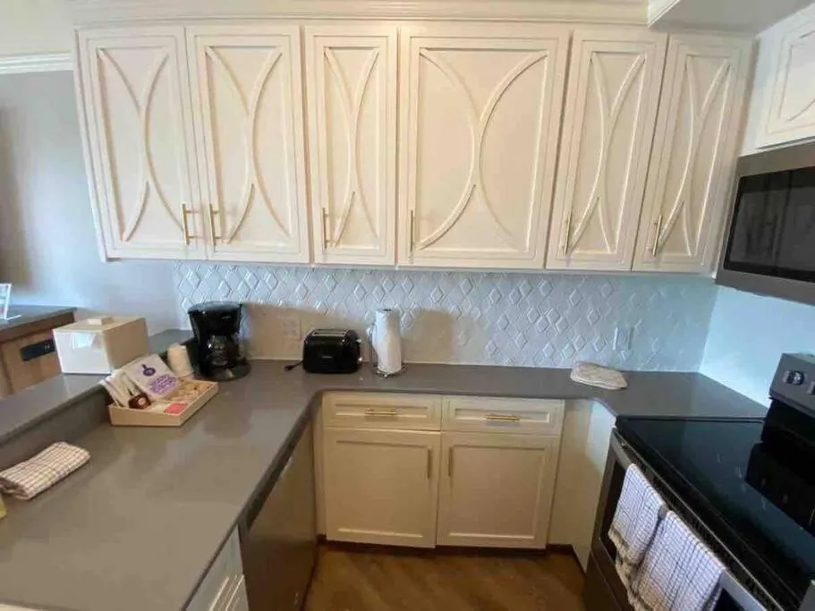 Kitchen/Kitchenette in Disney's Saratoga Springs Resort & Spa