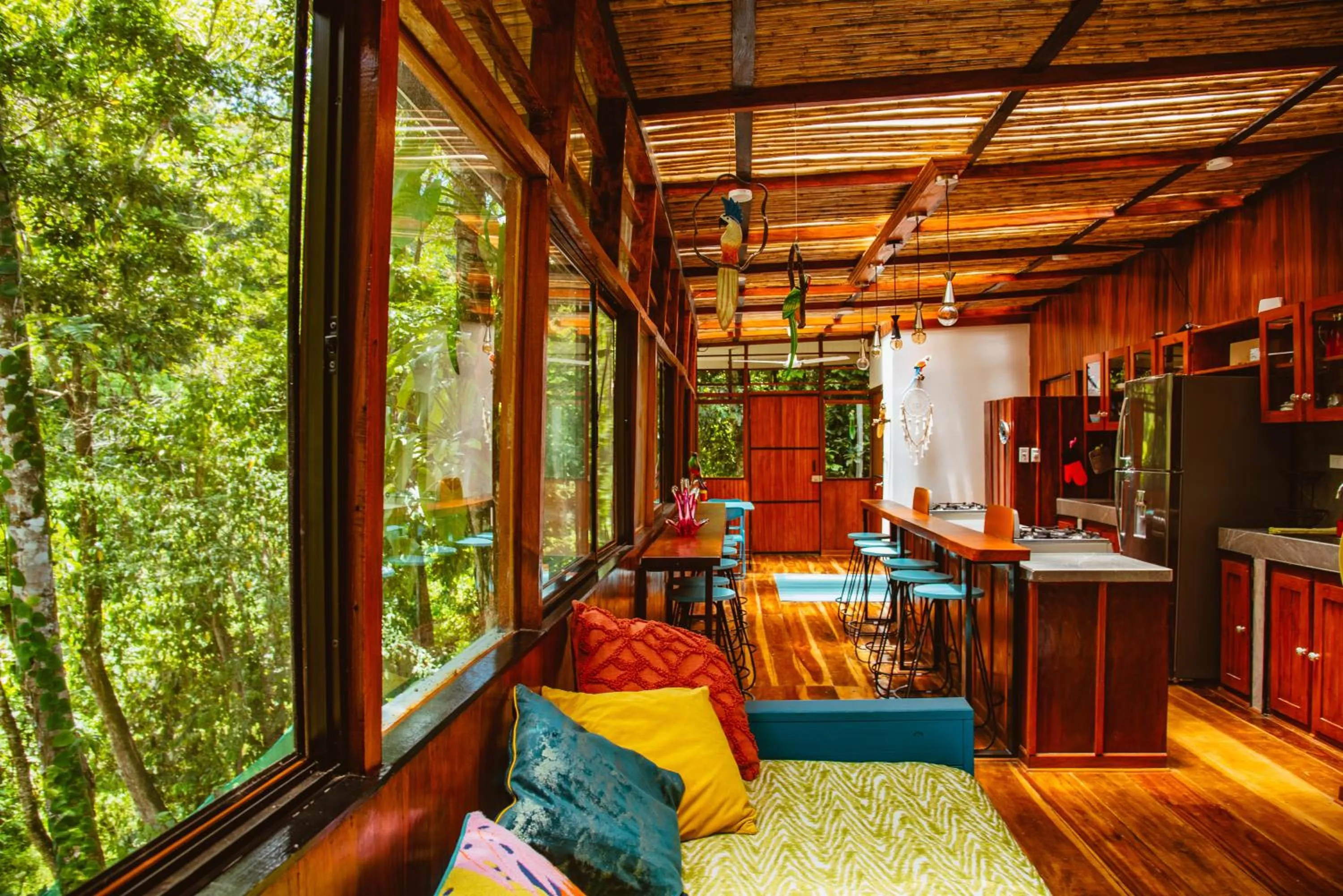 Communal lounge/ TV room in Selva Madre Eco-Sanctuary
