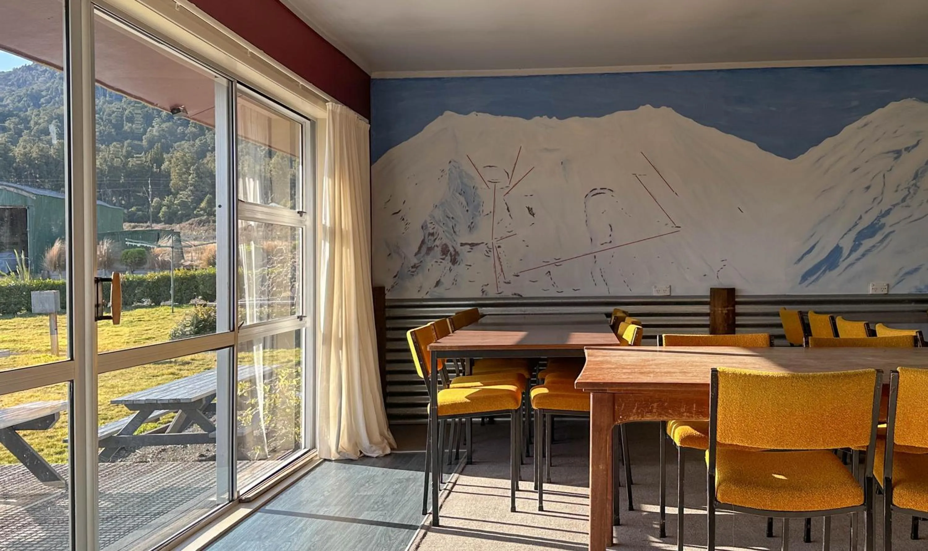 Seating area in The Crossing Lodge & Backpackers