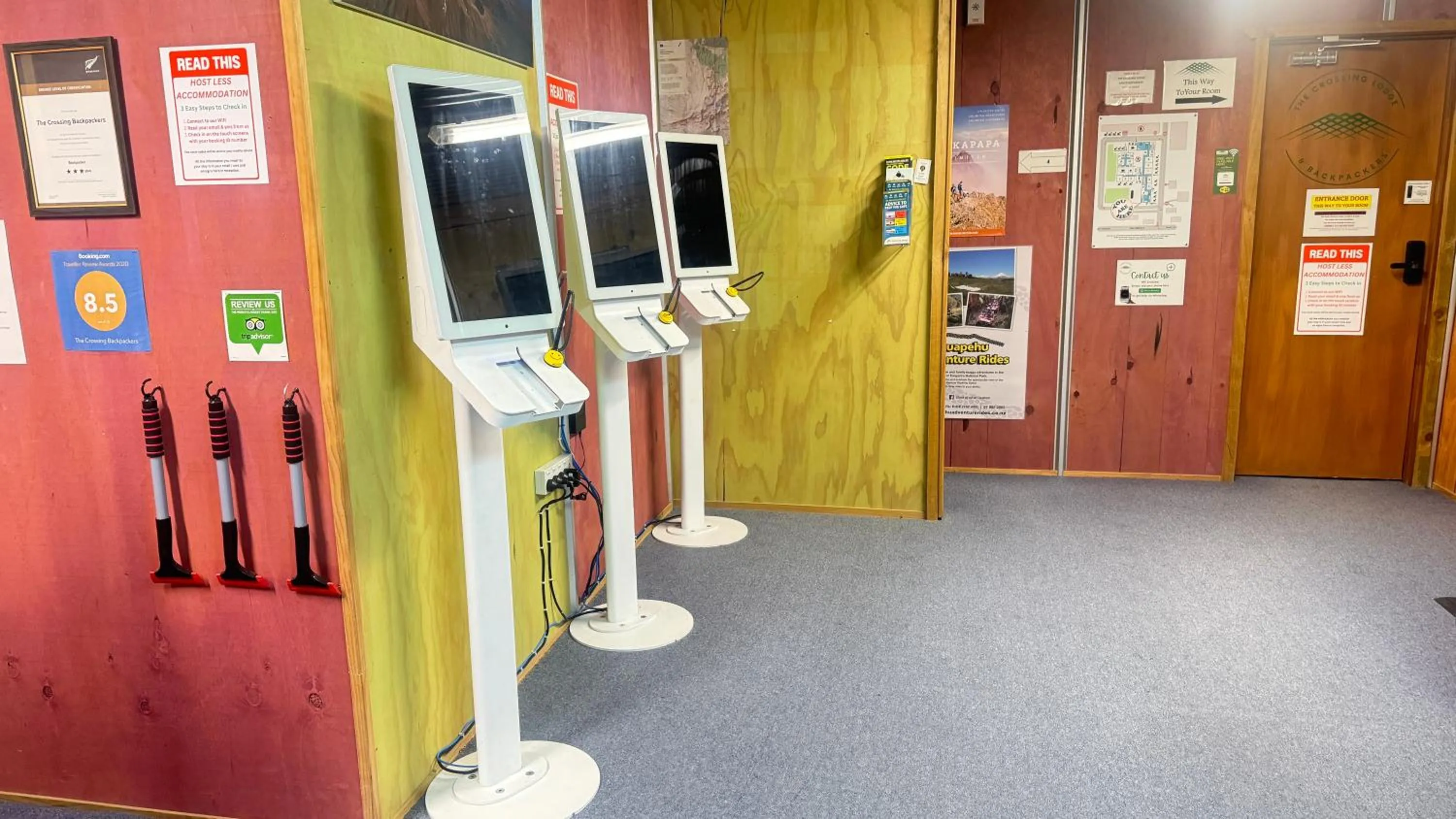 Lobby or reception in The Crossing Lodge & Backpackers