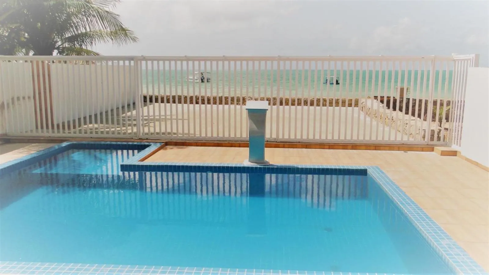 Swimming pool in Pousada Diana Maragogi