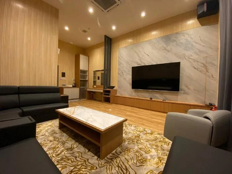 Karaoke in Hotel Marudu Inn