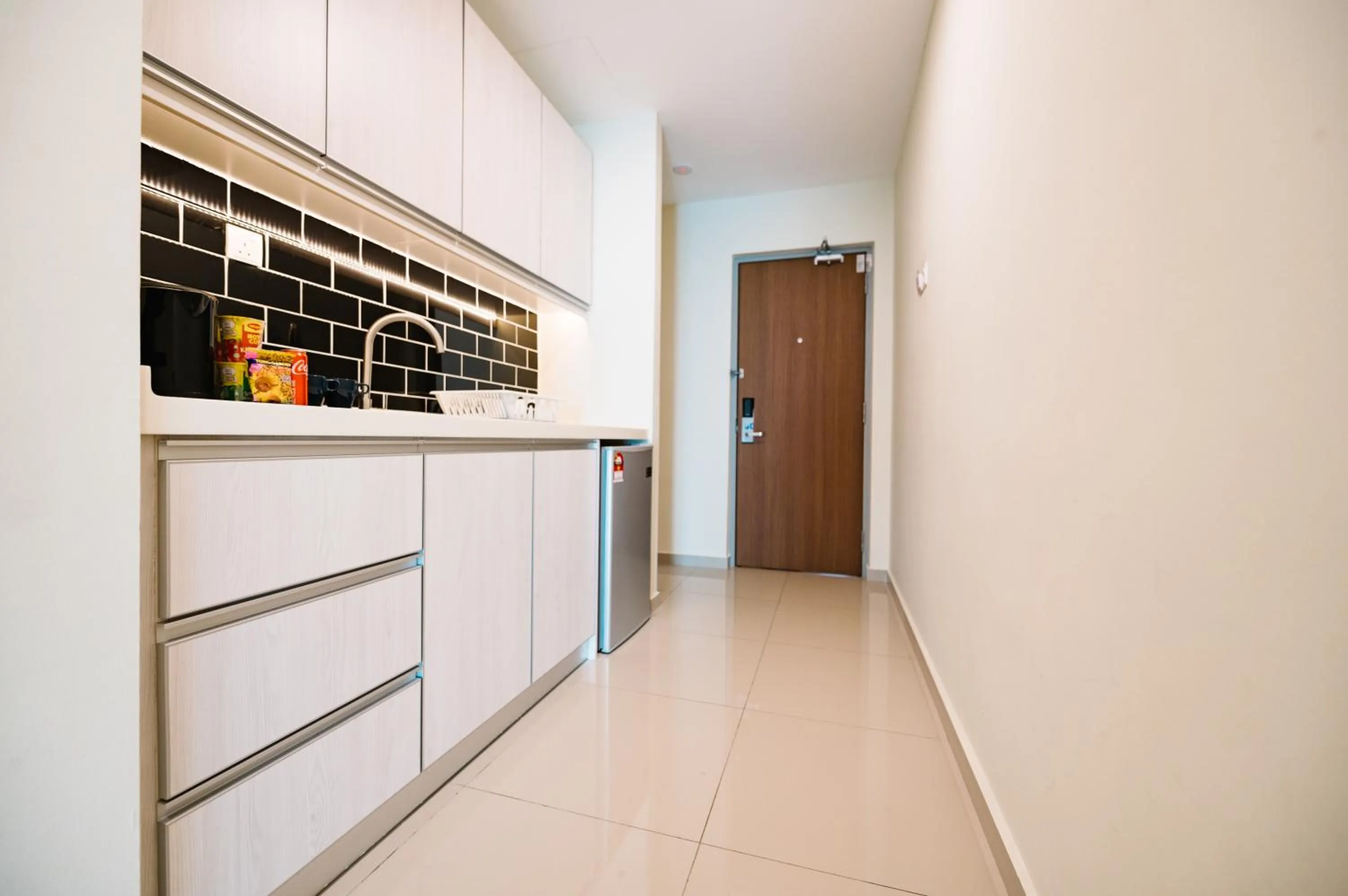 Kitchen or kitchenette in Chill Suites Kuala Lumpur
