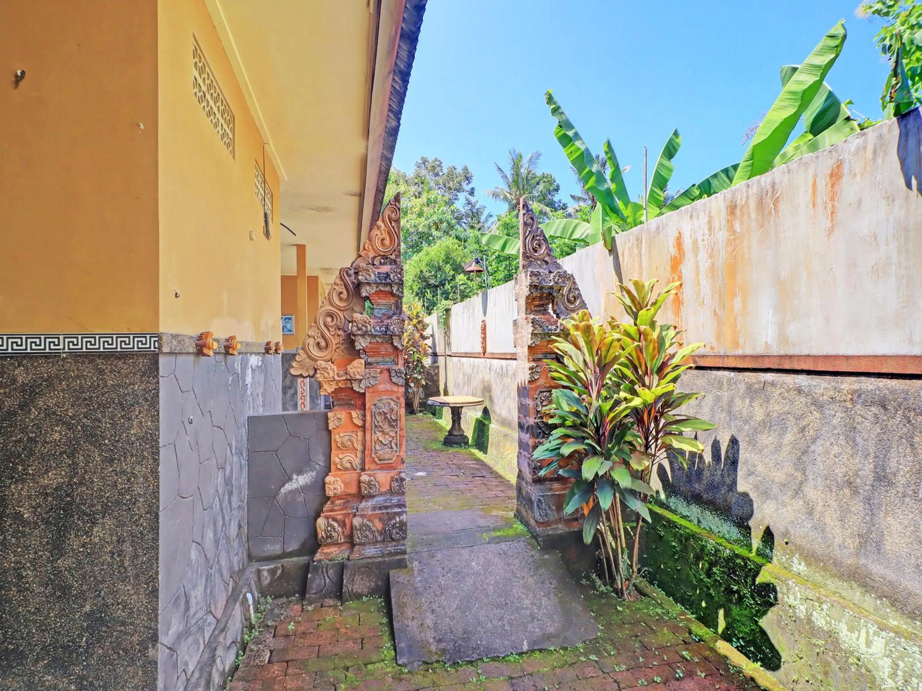 Area and facilities in Hotel O Sekar Jagat Near Pantai Baluk Rening