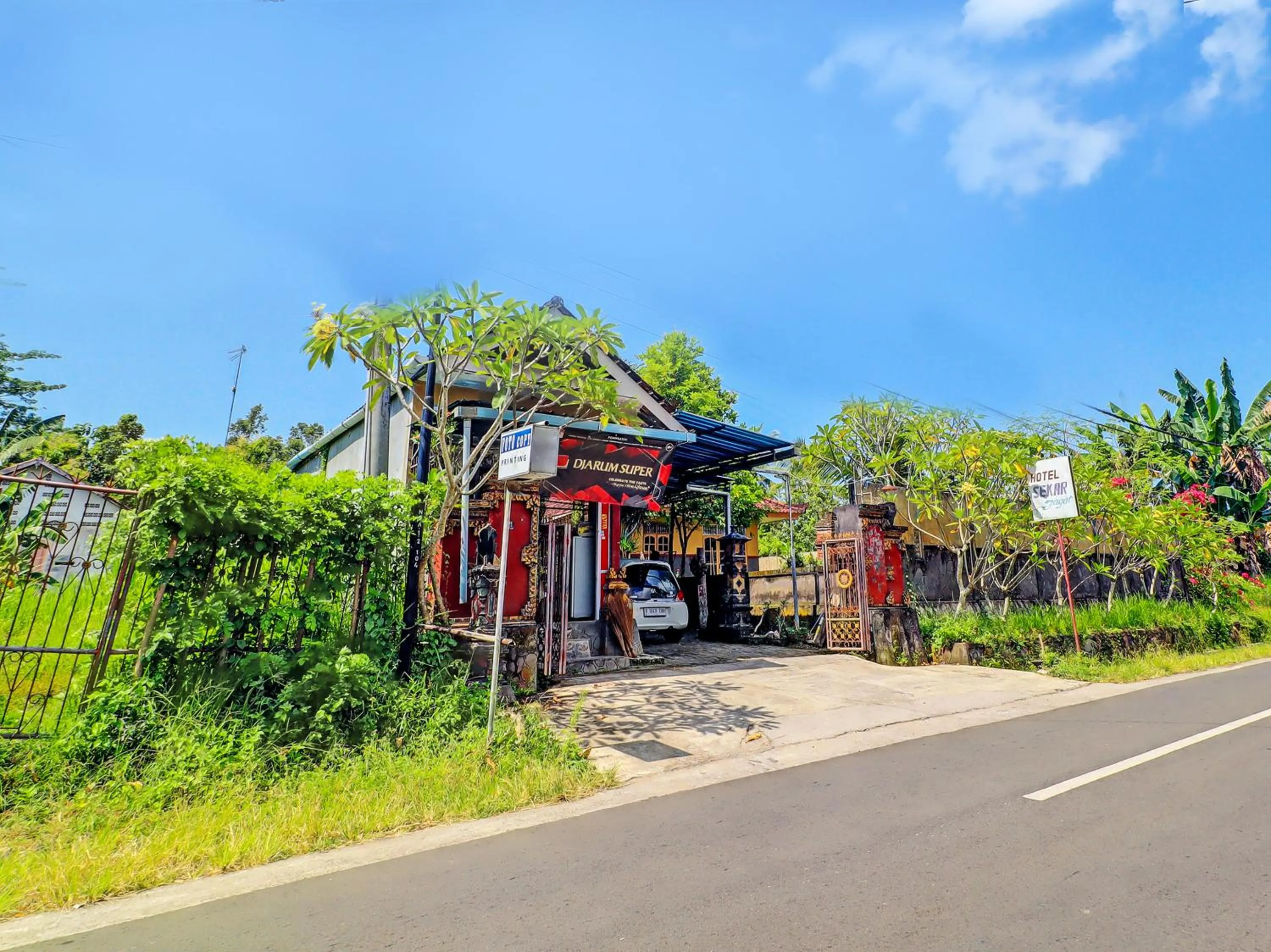 Property building in Hotel O Sekar Jagat Near Pantai Baluk Rening