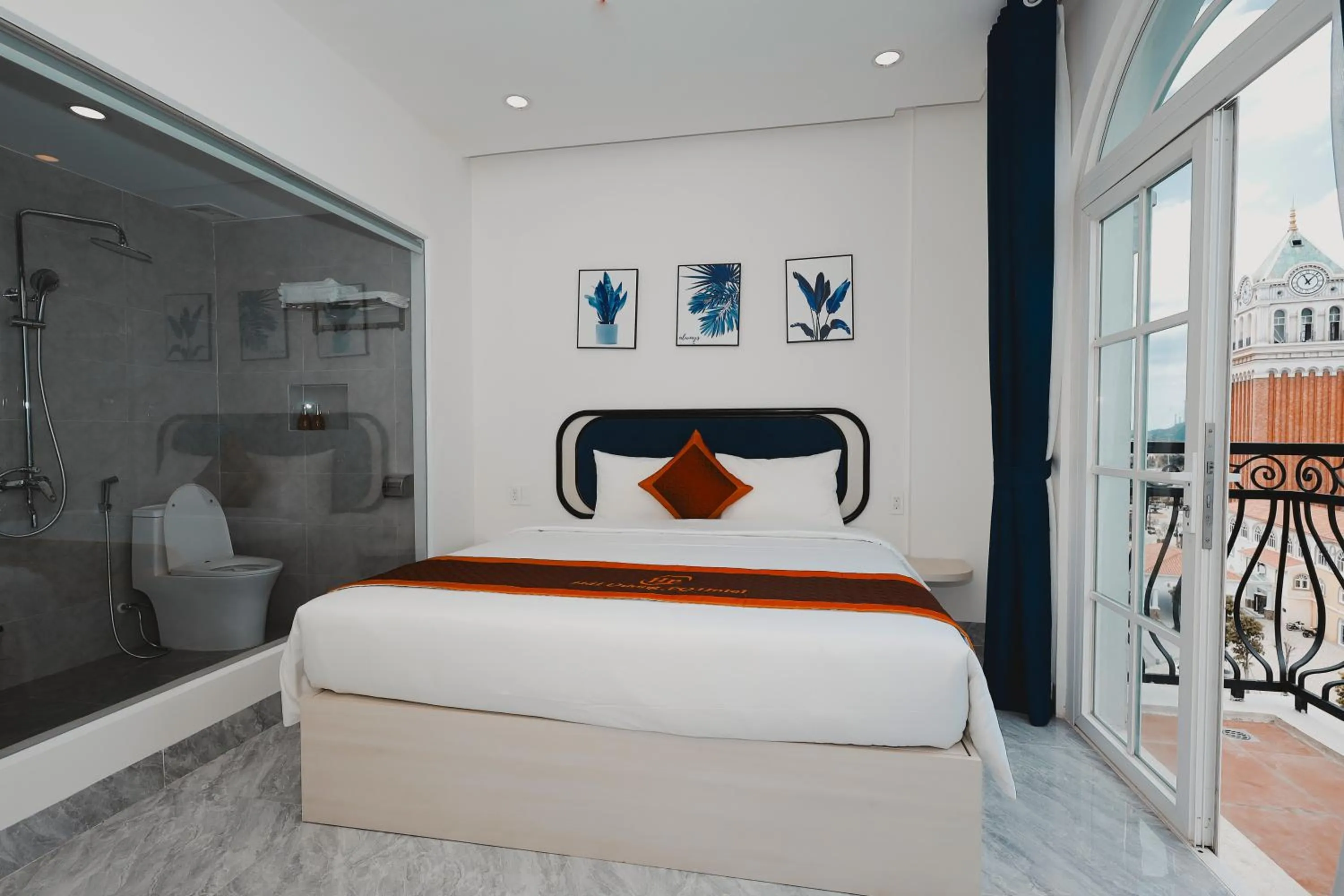 Bedroom, Bed in Hai Duong PQ Hotel
