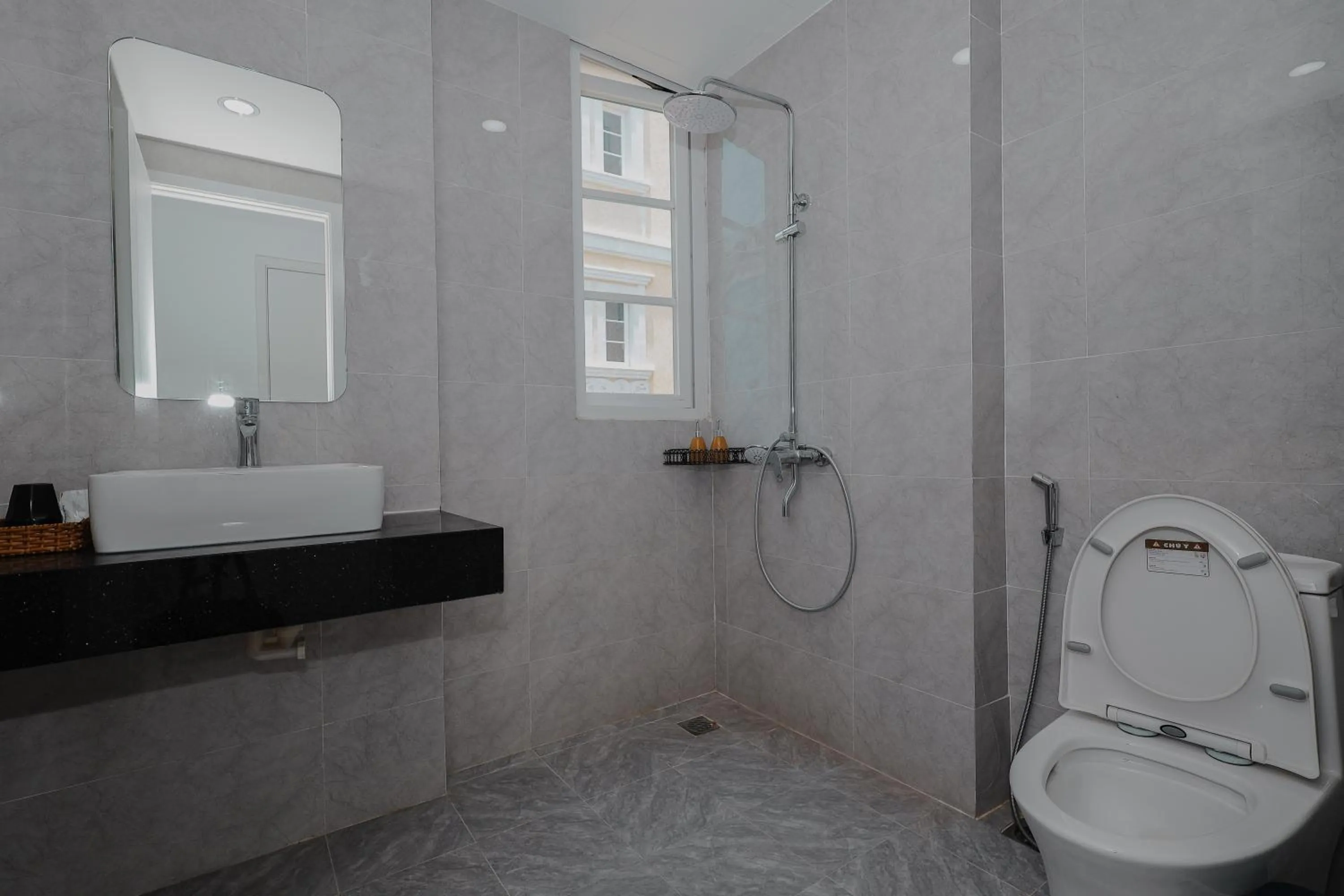 Bathroom in Hai Duong PQ Hotel