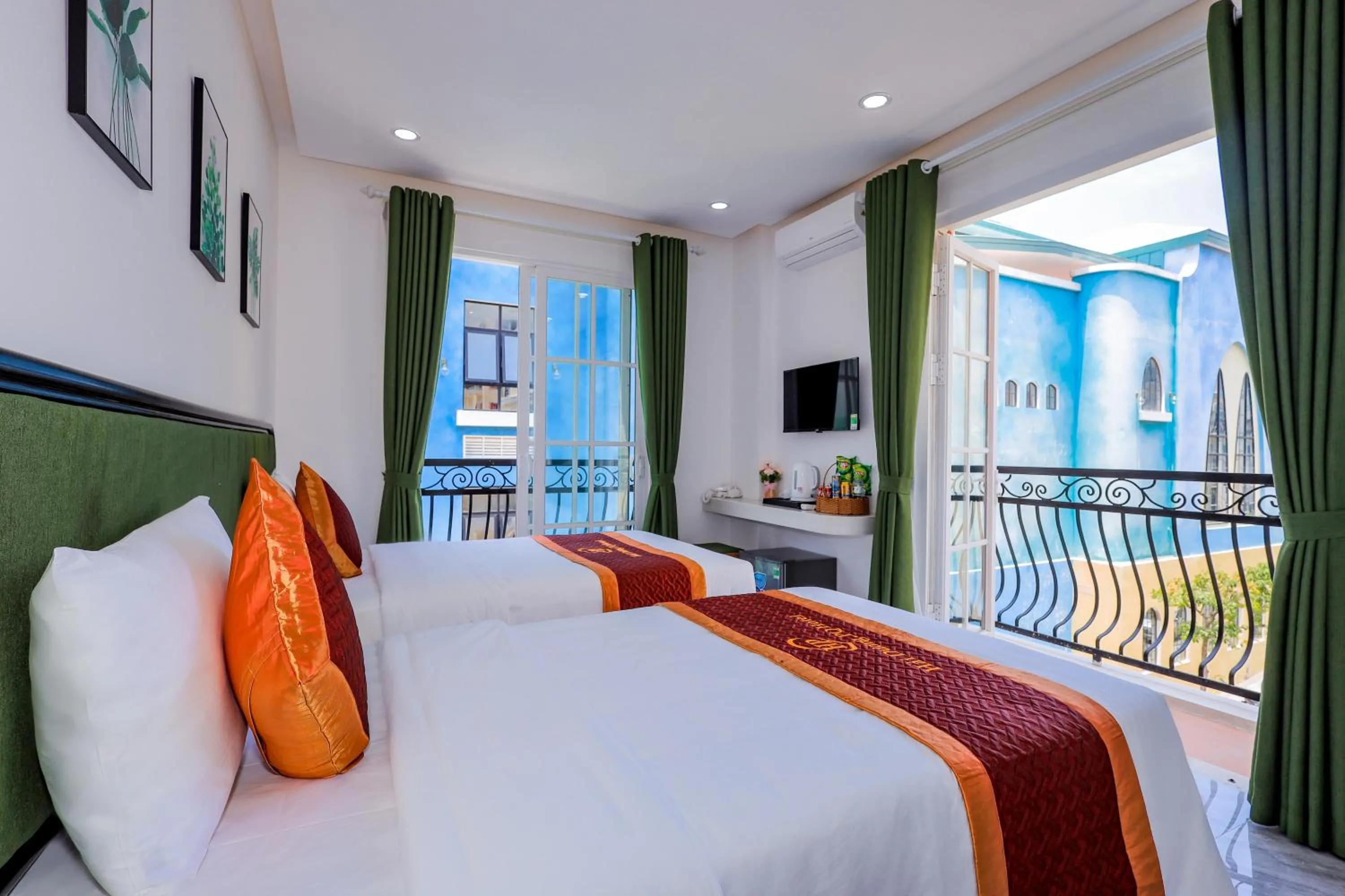 Photo of the whole room, Bed in Hai Duong PQ Hotel