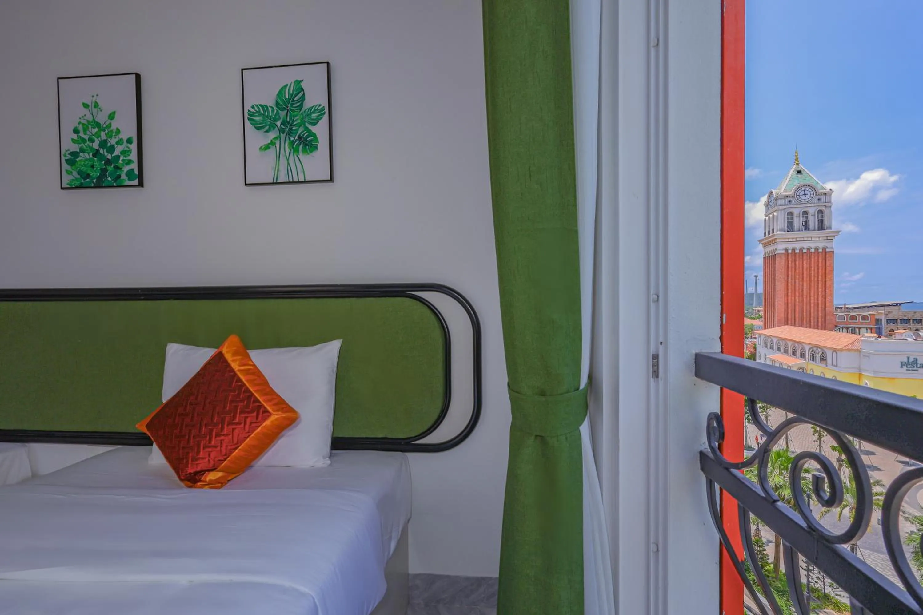 View (from property/room), Bed in Hai Duong PQ Hotel