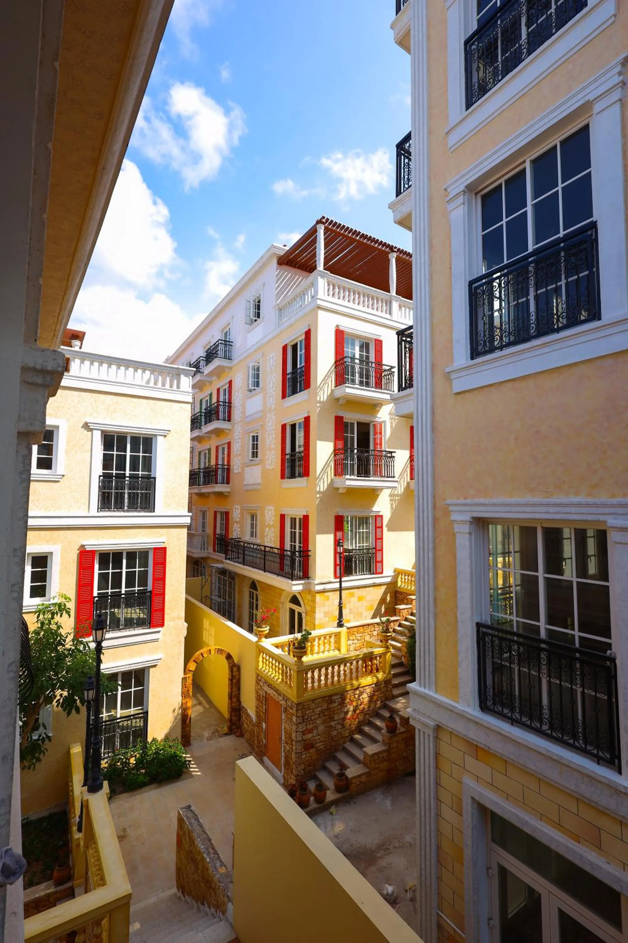 Property building in Hai Duong PQ Hotel