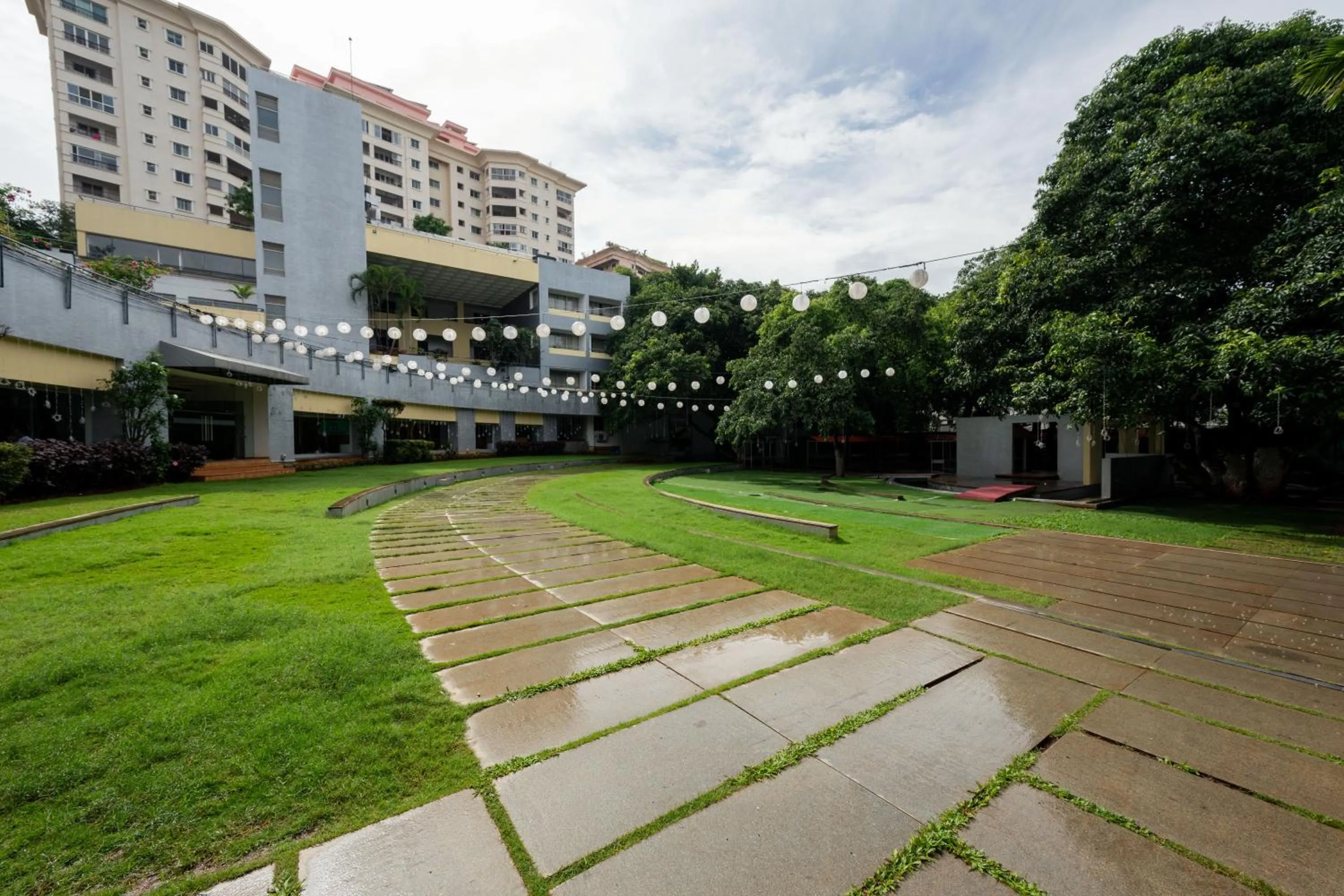 Banquet/Function facilities in THE WOODROSE
