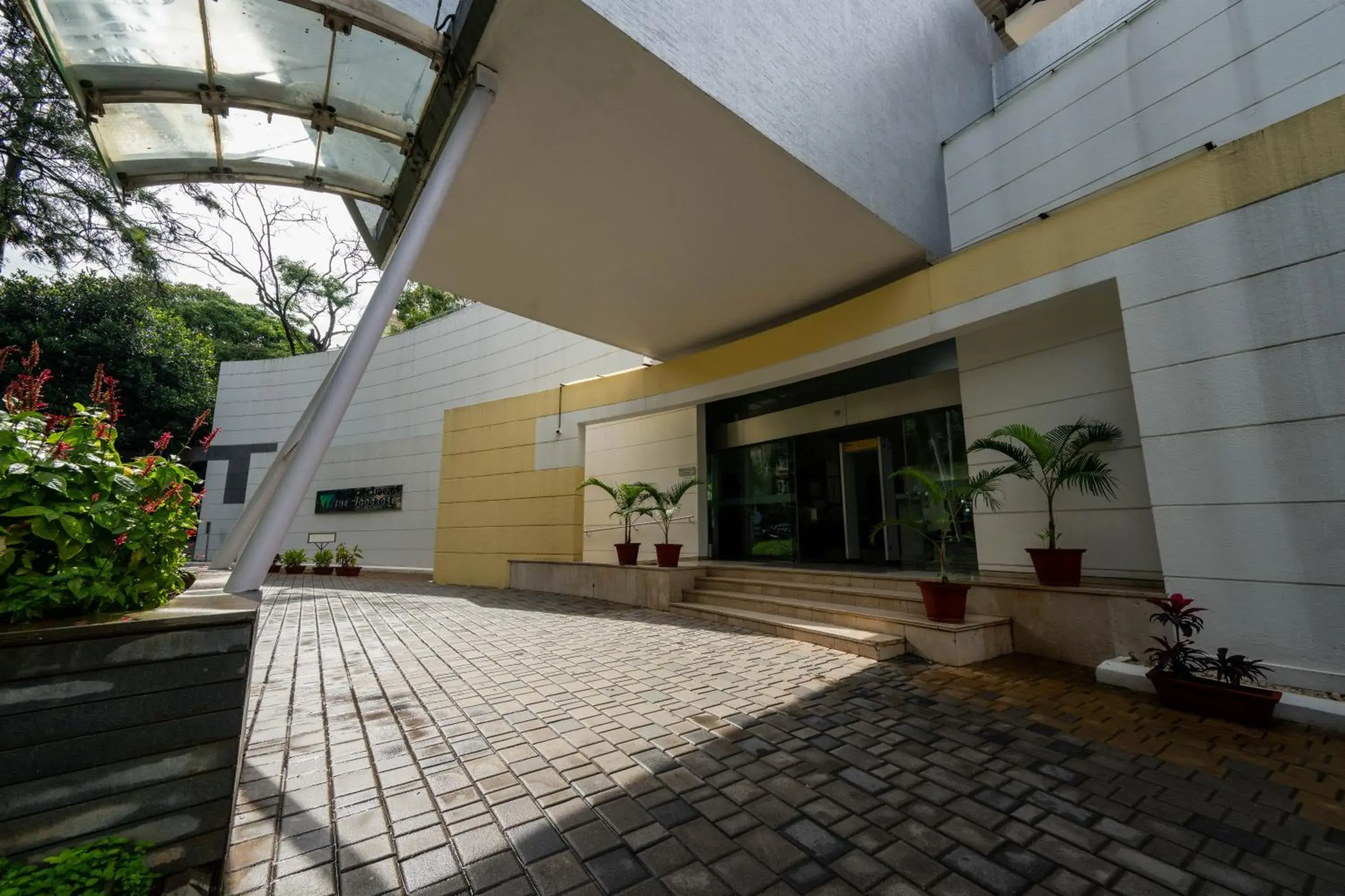 Facade/entrance in THE WOODROSE Facade/entrance in THE WOODROSE