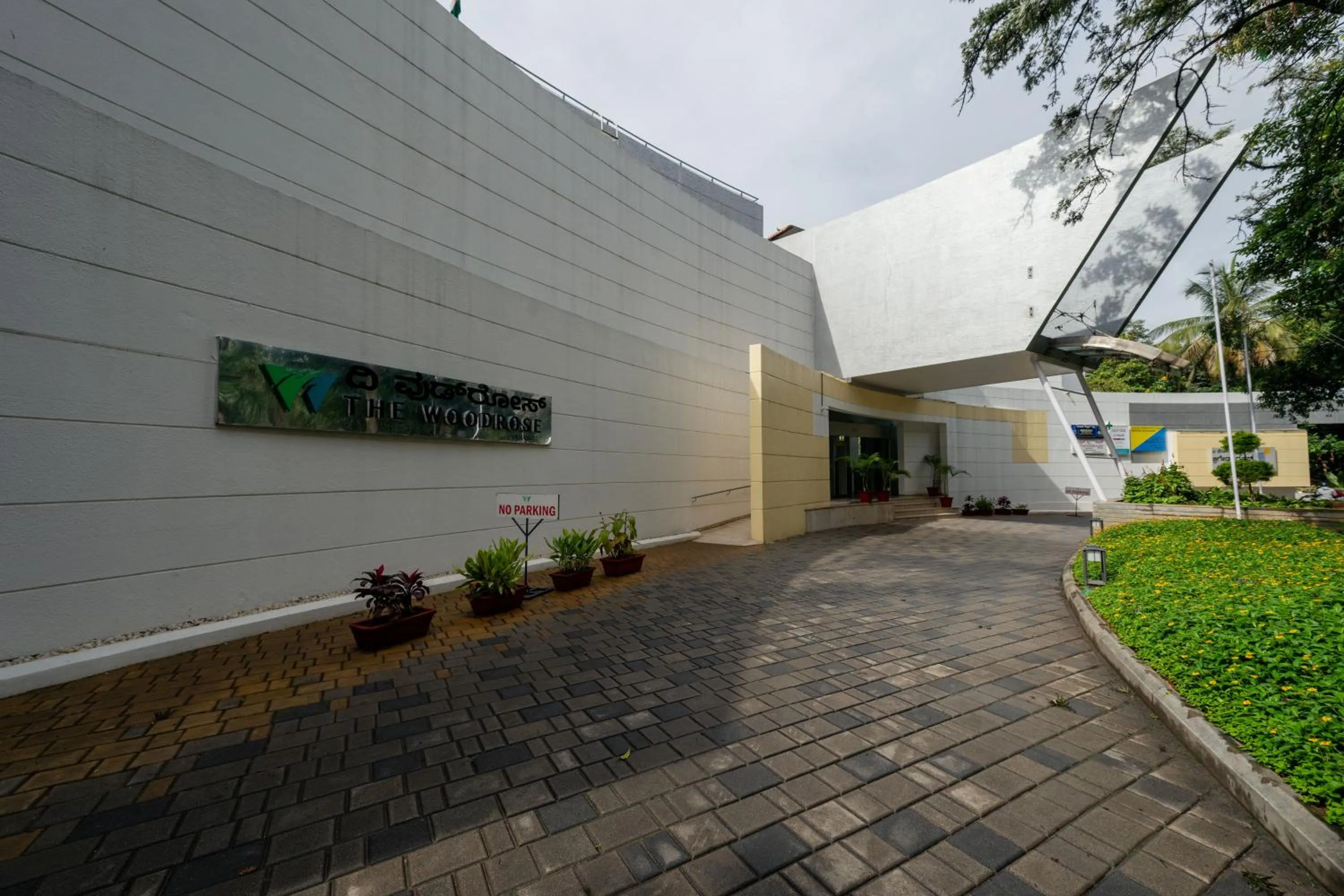 Property building in THE WOODROSE