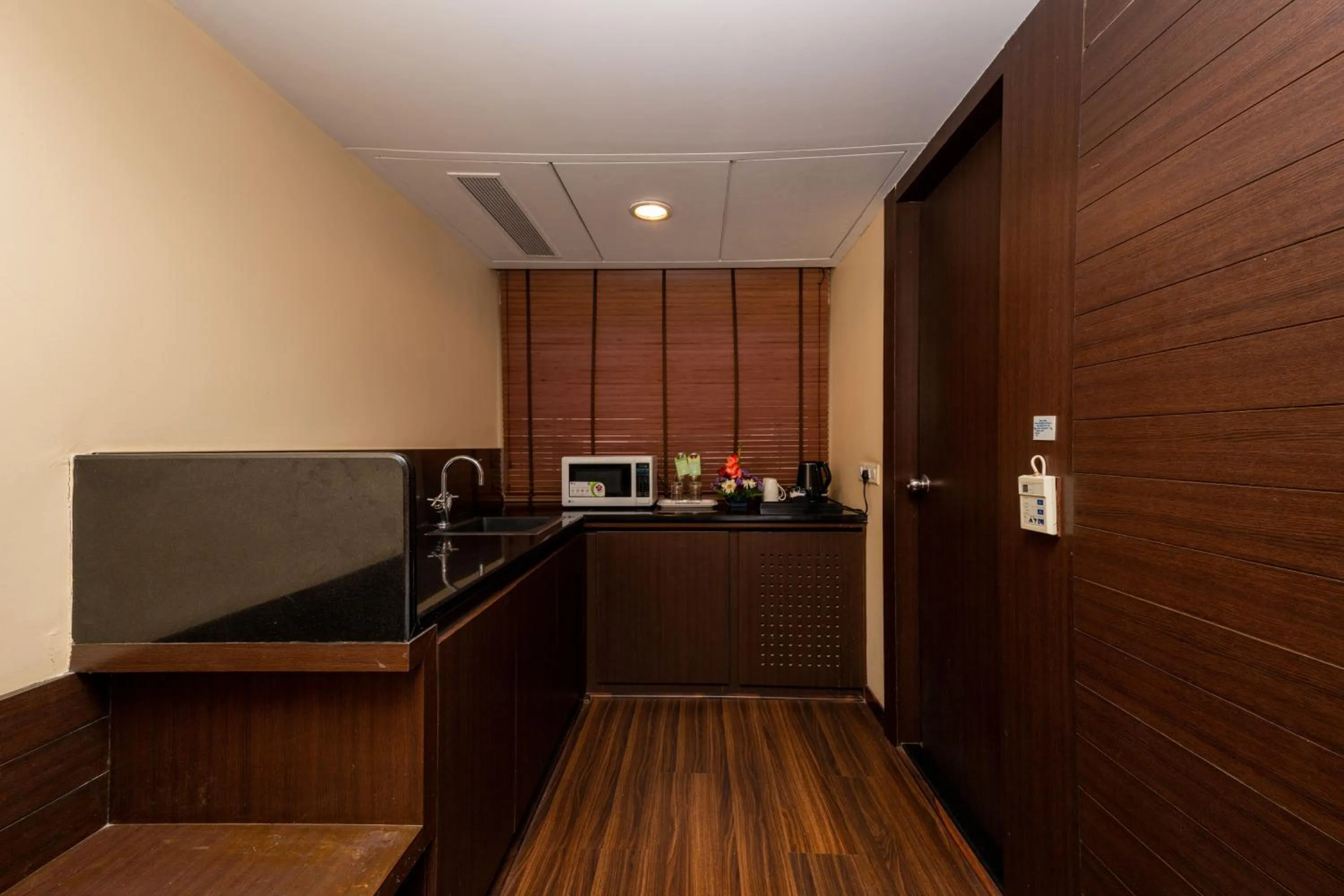Kitchen or kitchenette in THE WOODROSE