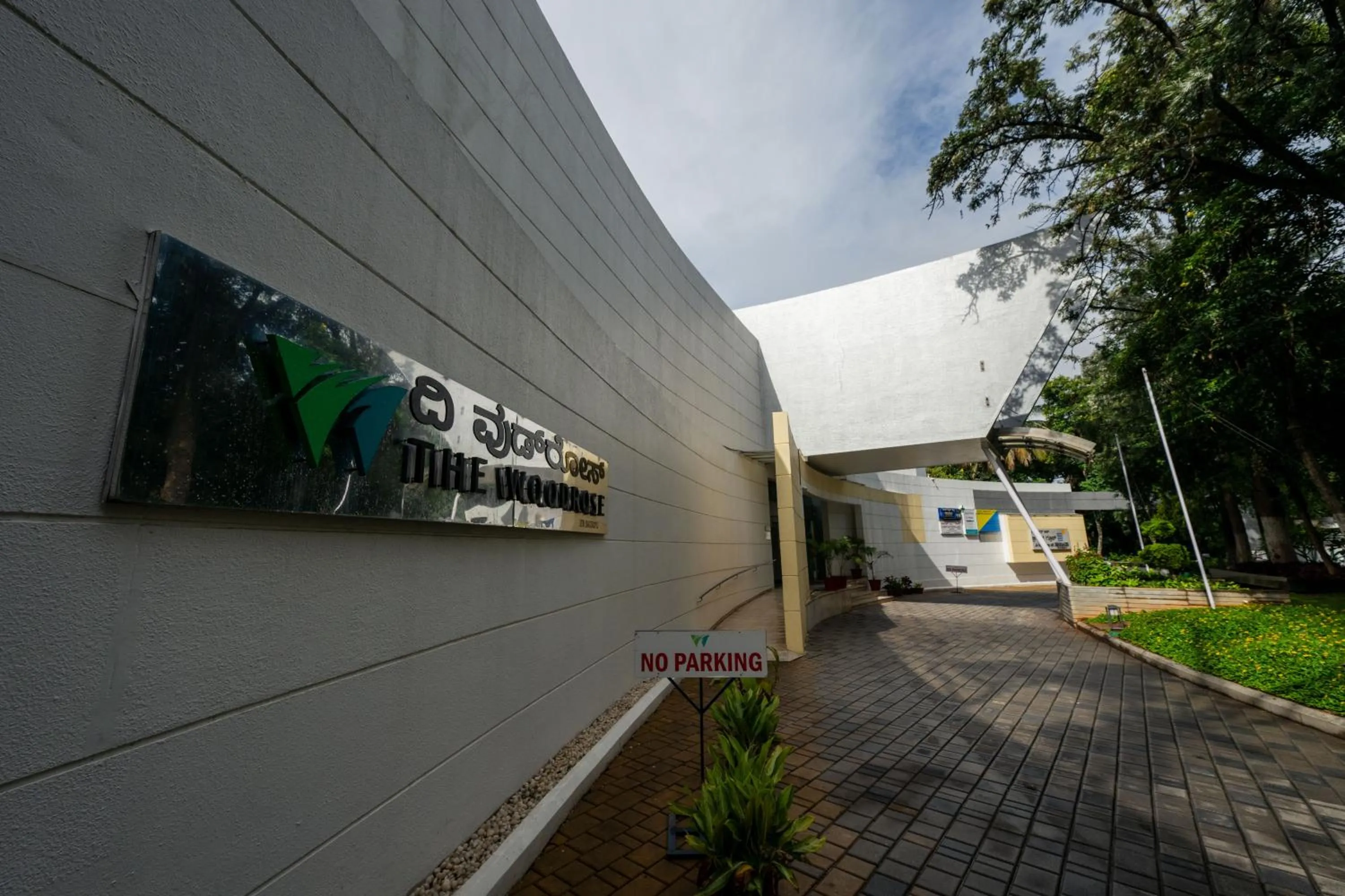 Property building in THE WOODROSE