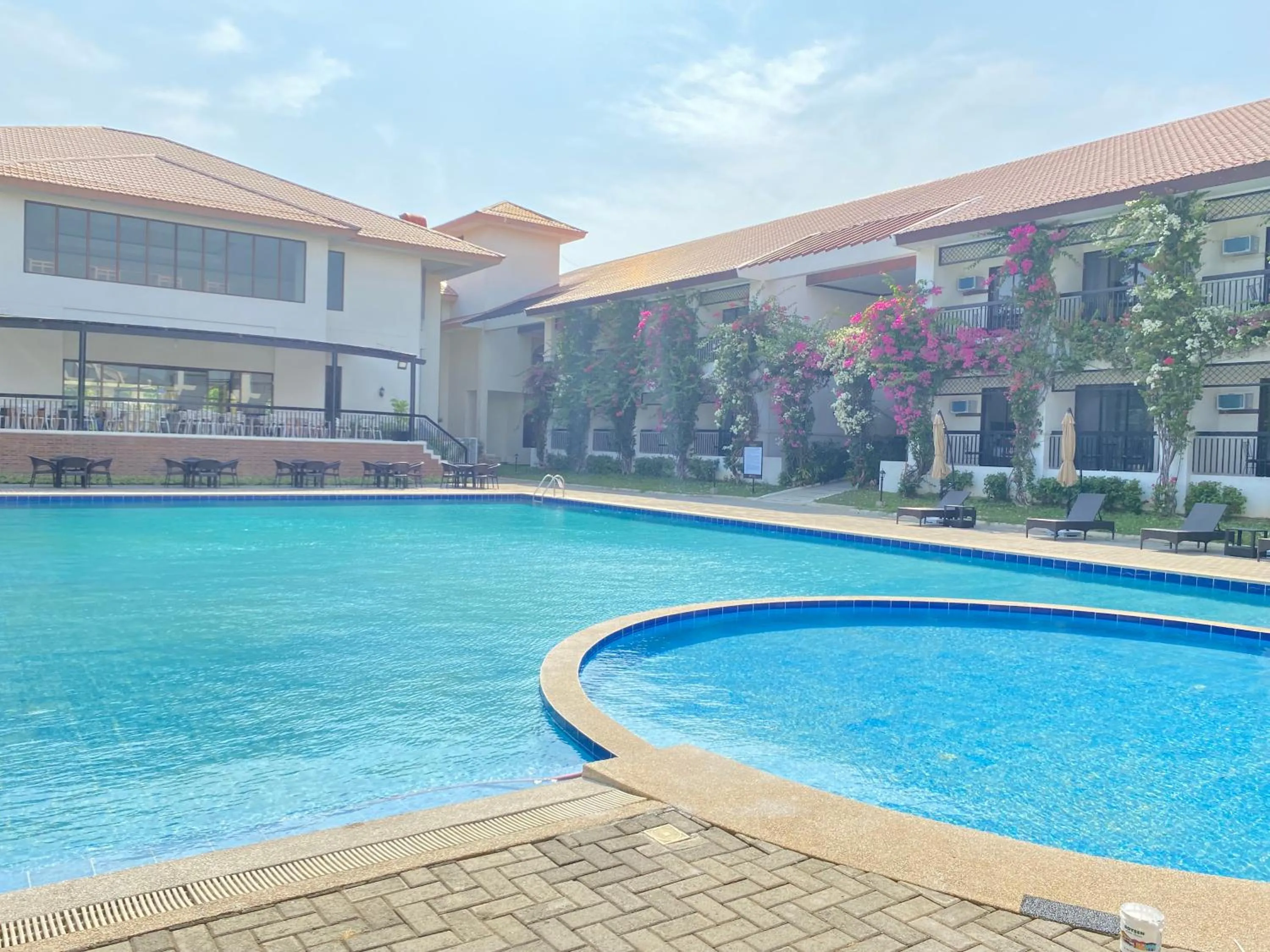 Pool view in Plaza Del Norte Hotel and Convention Center