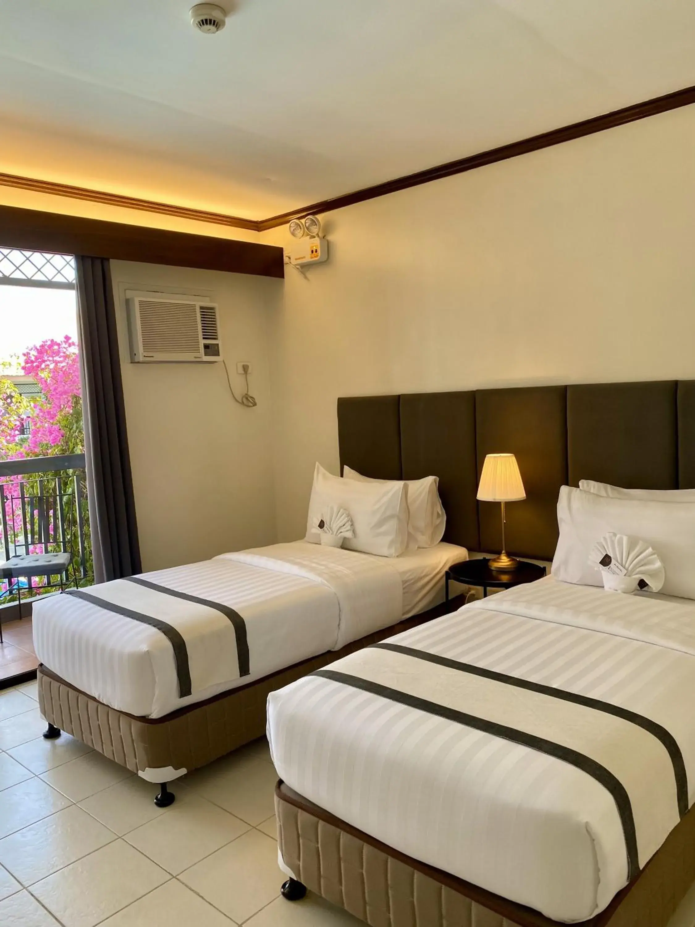 Bed in Plaza Del Norte Hotel and Convention Center Bed in Plaza Del Norte Hotel and Convention Center