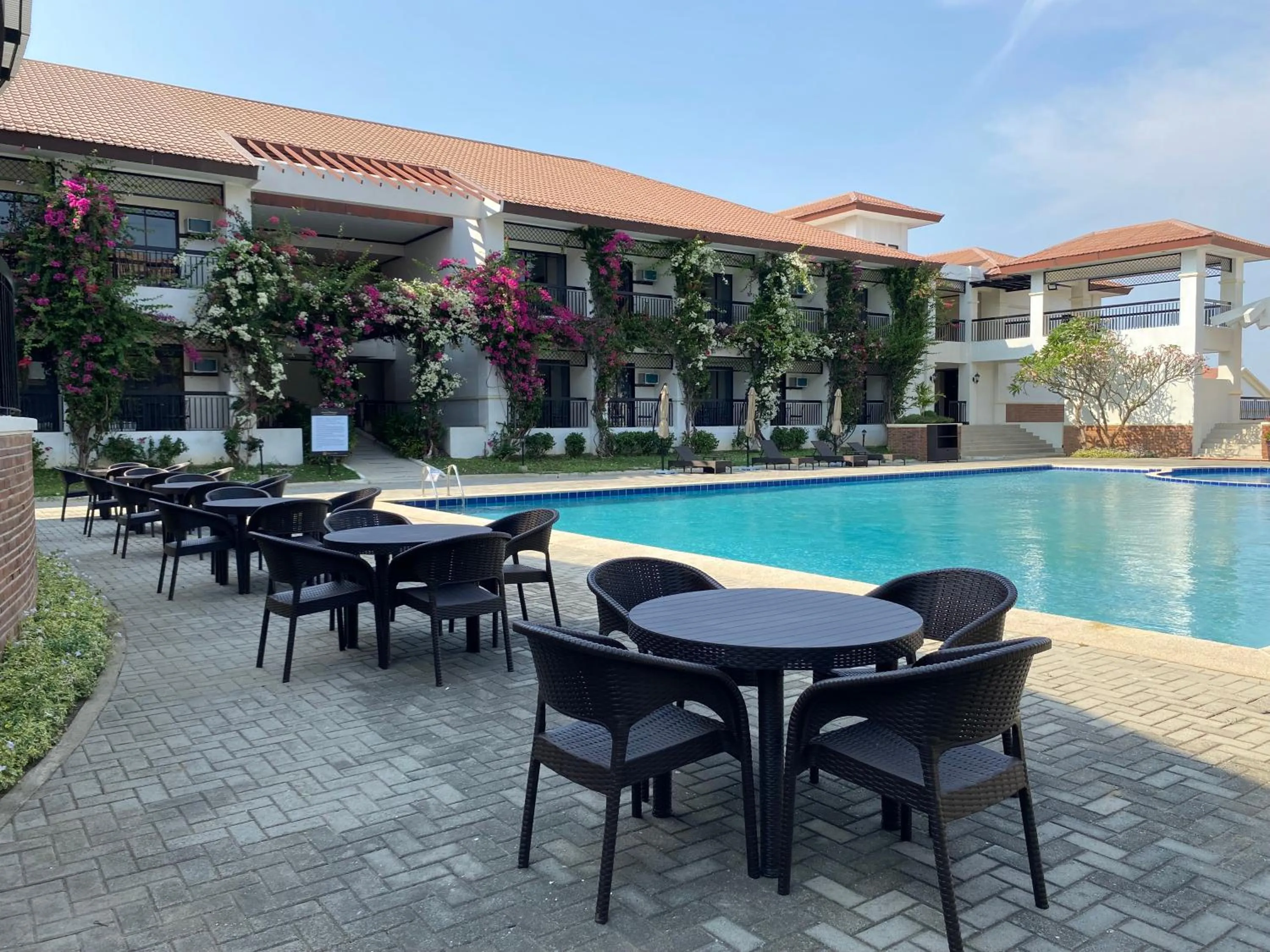 Swimming pool in Plaza Del Norte Hotel and Convention Center