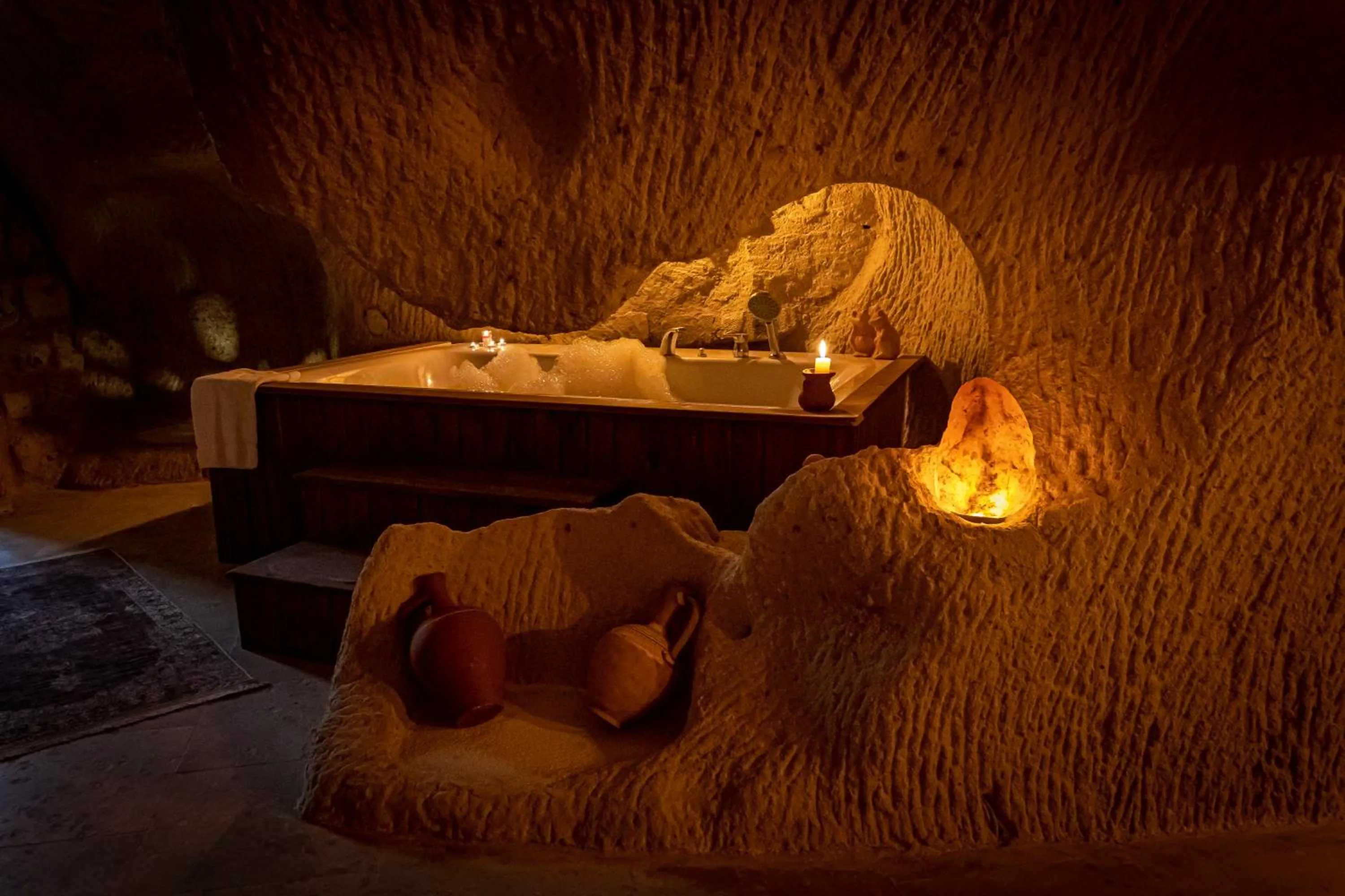 feris cave hotel