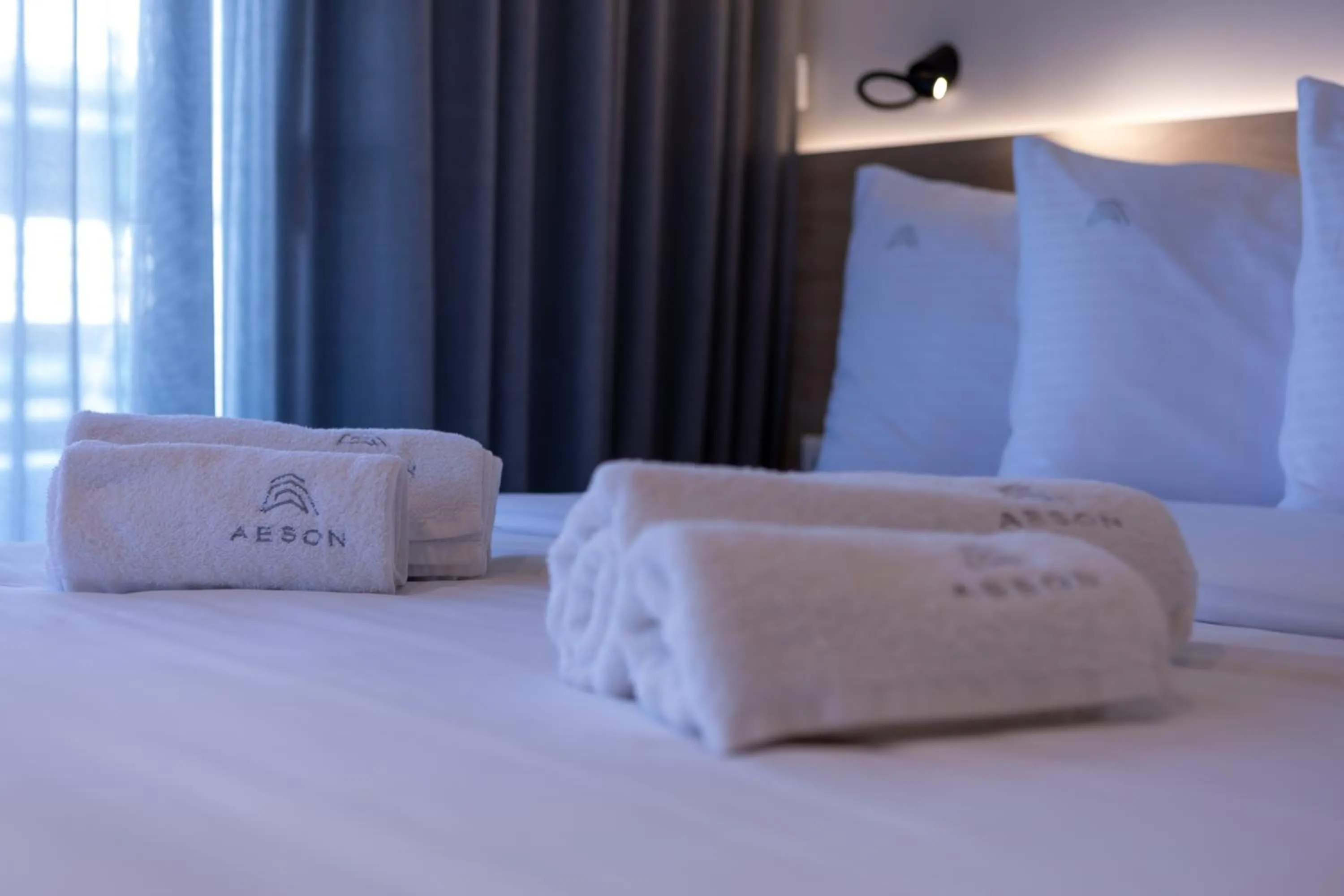 Bed in Aeson Premium Living