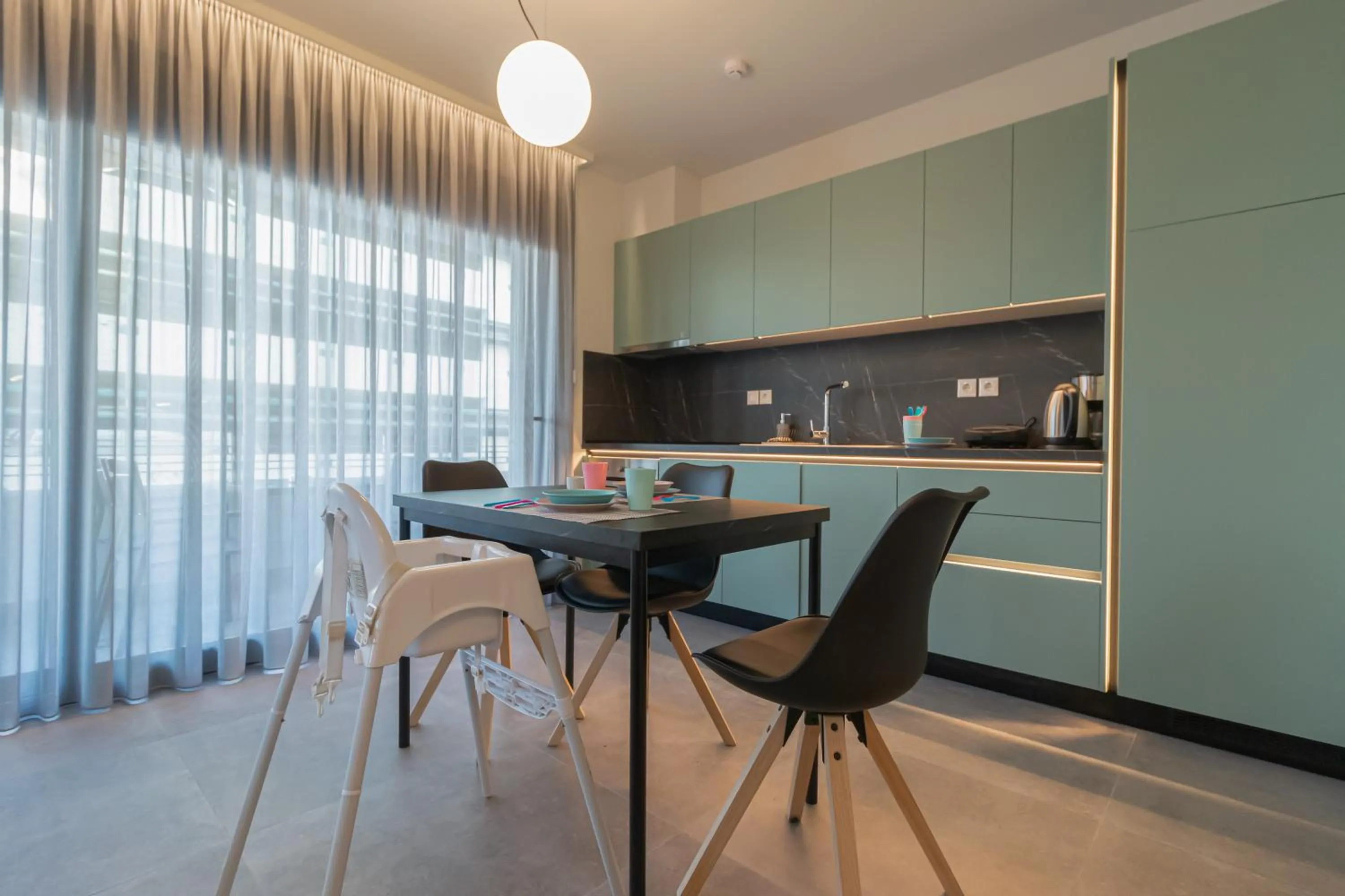 Aeson Premium Living