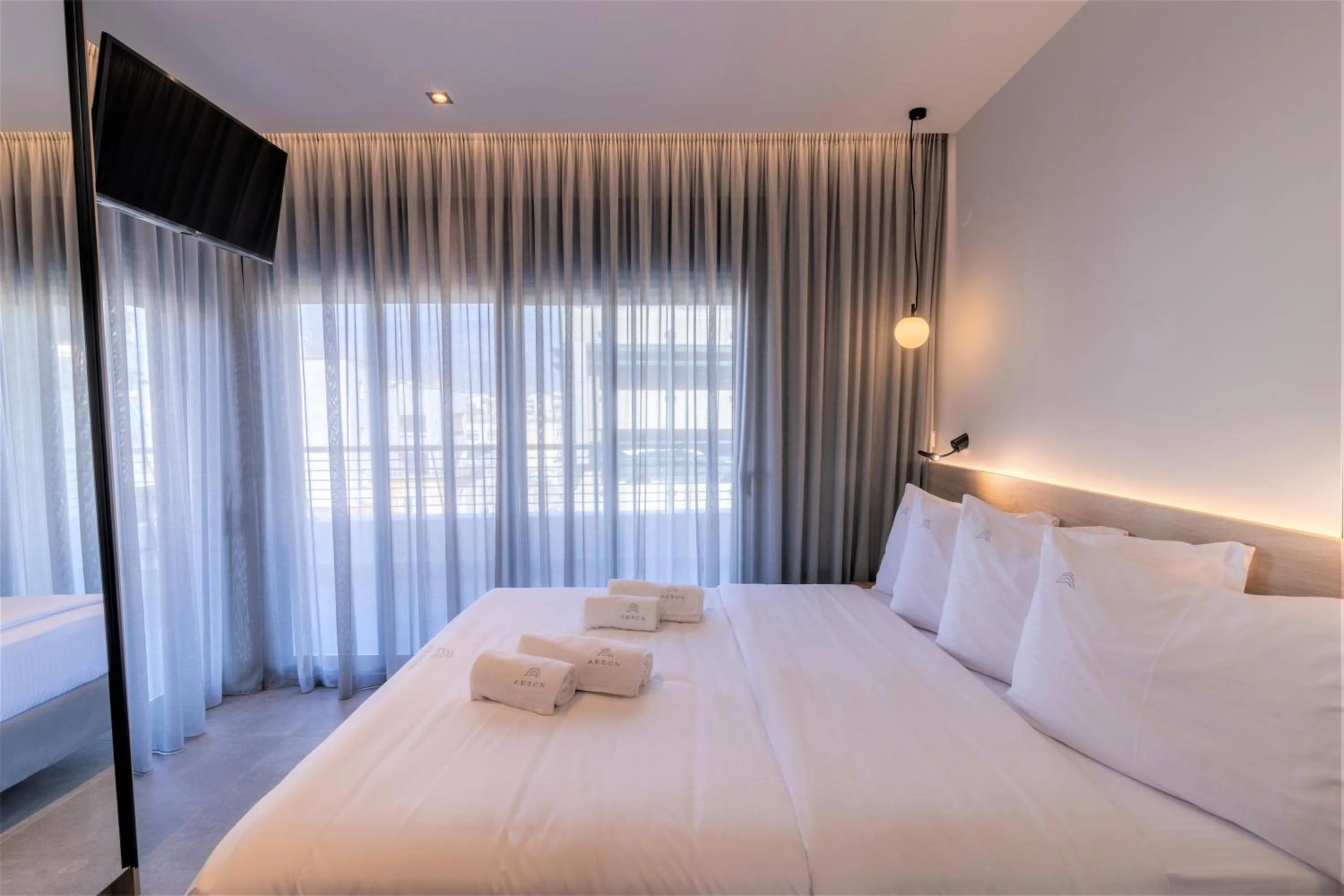 Bed in Aeson Premium Living
