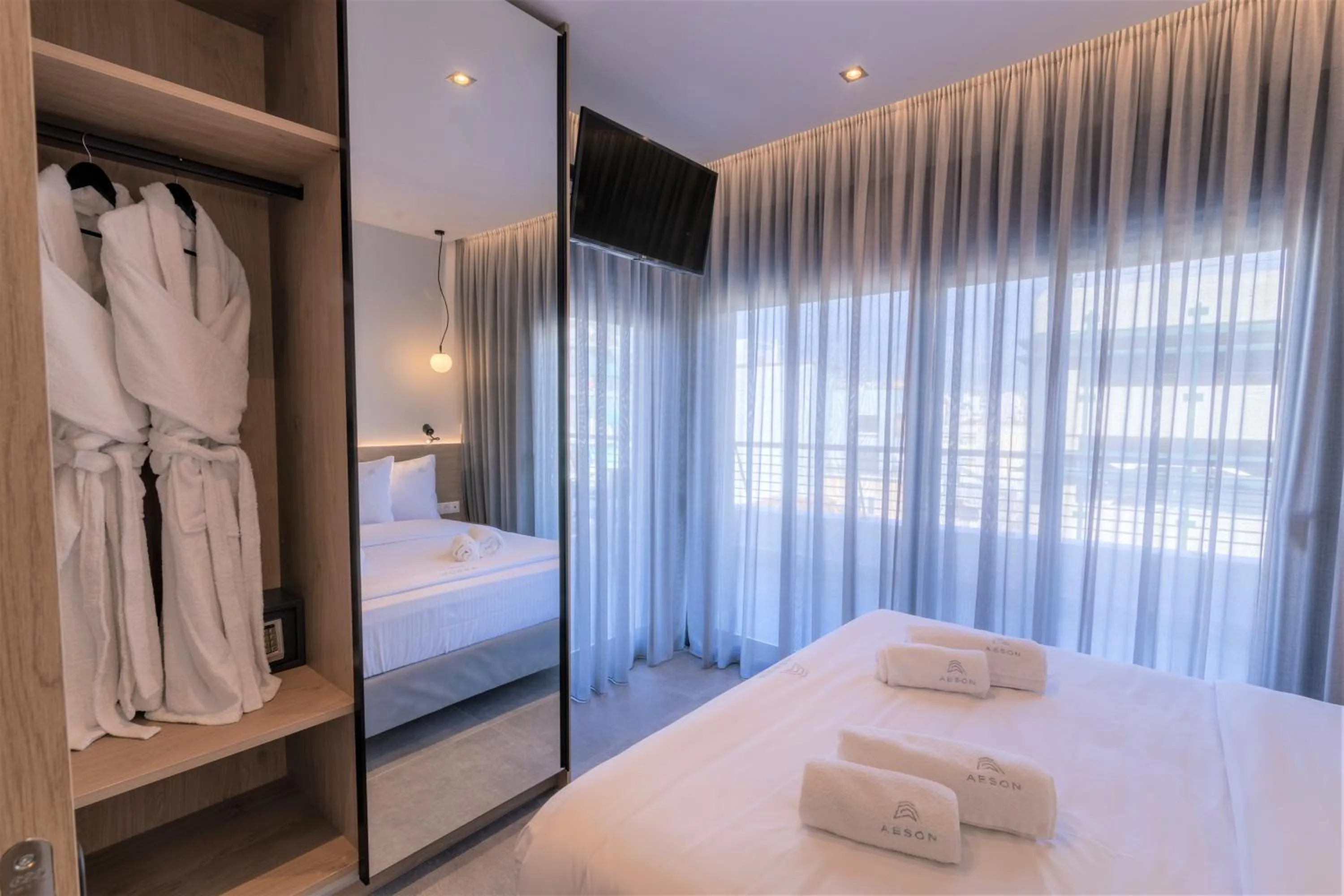 Bed in Aeson Premium Living