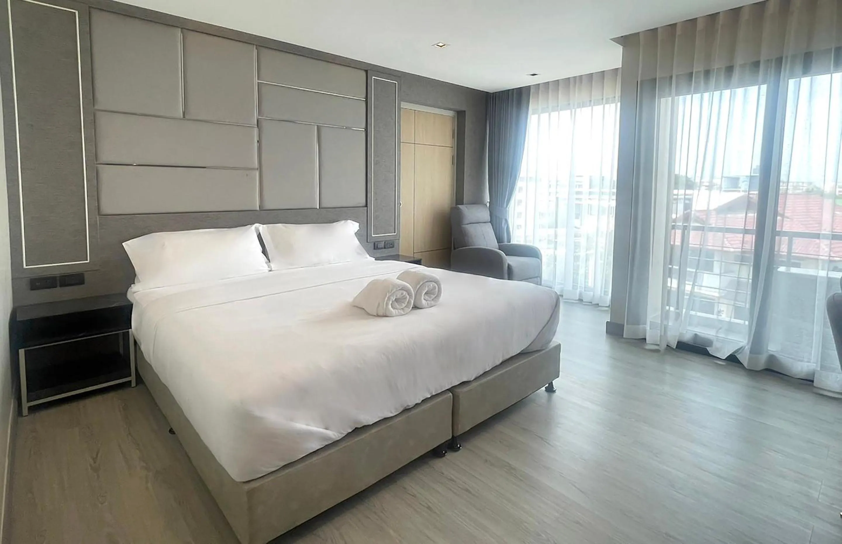 Bed in The 9 Residence Hotel