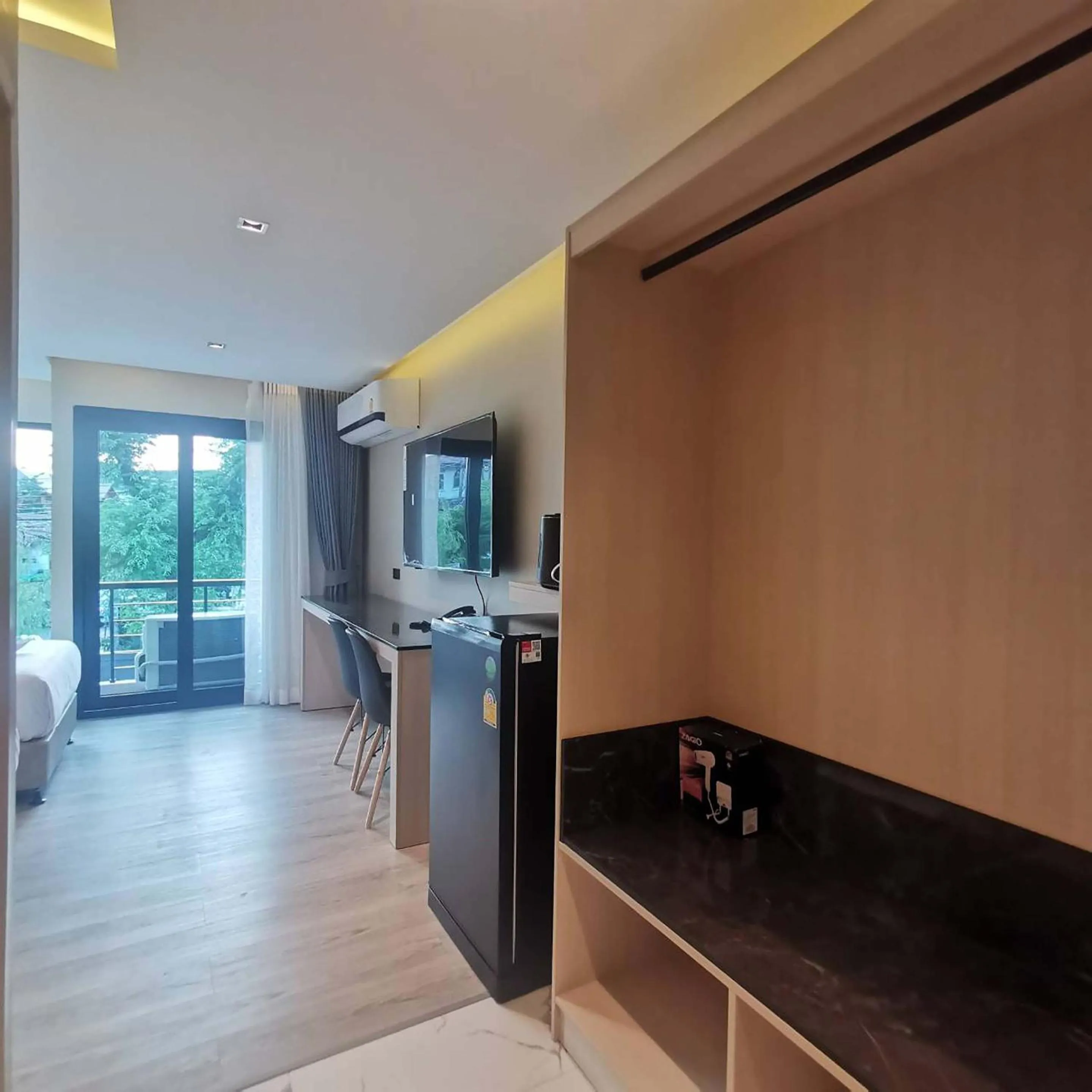 TV and multimedia in The 9 Residence Hotel