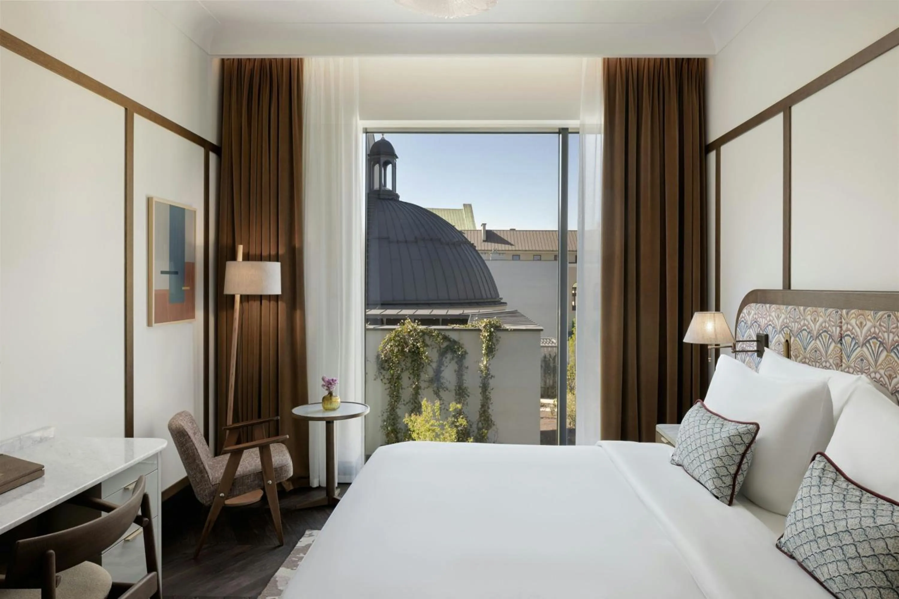 Photo of the whole room, Bed in Stradom House, Autograph Collection