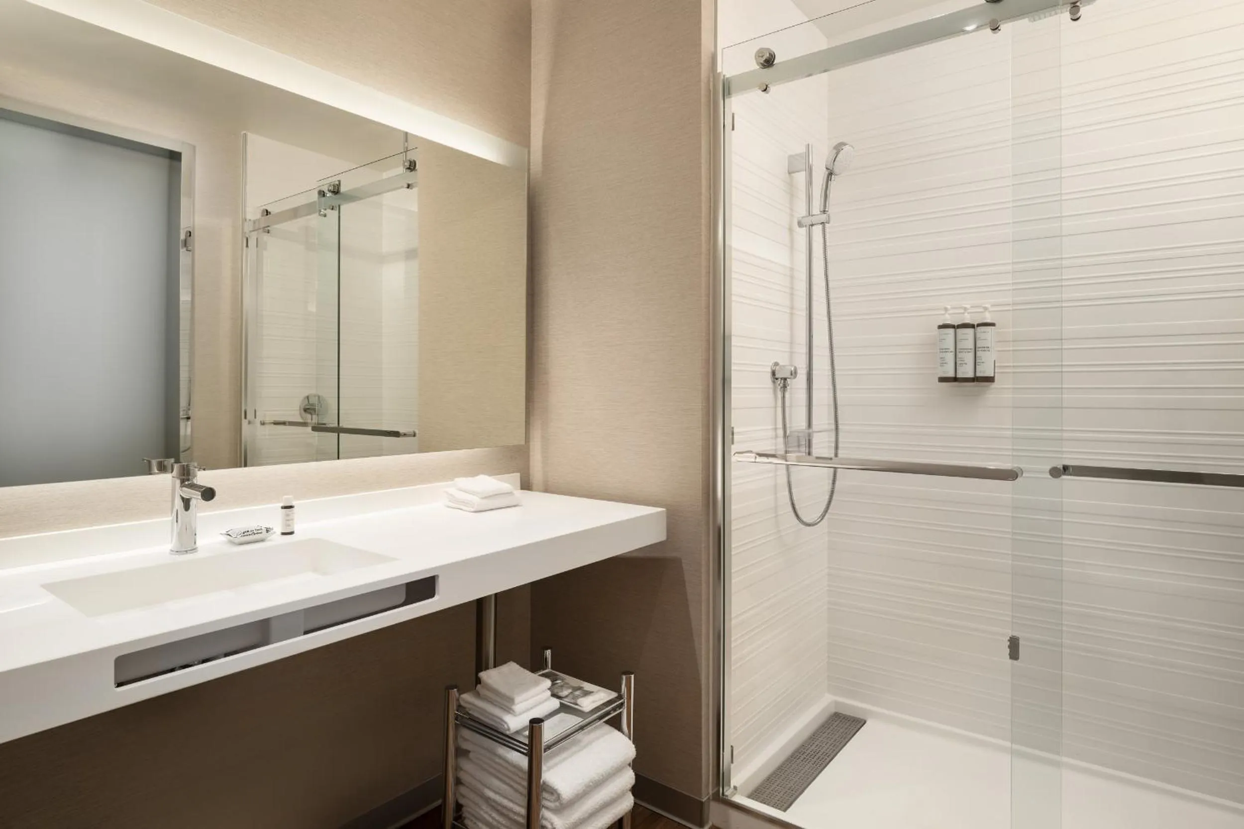 Bathroom in AC Hotel San Rafael Downtown