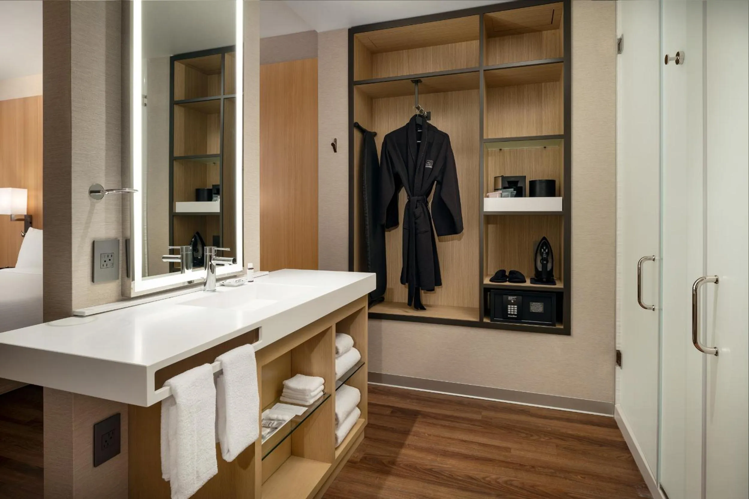 towels in AC Hotel San Rafael Downtown