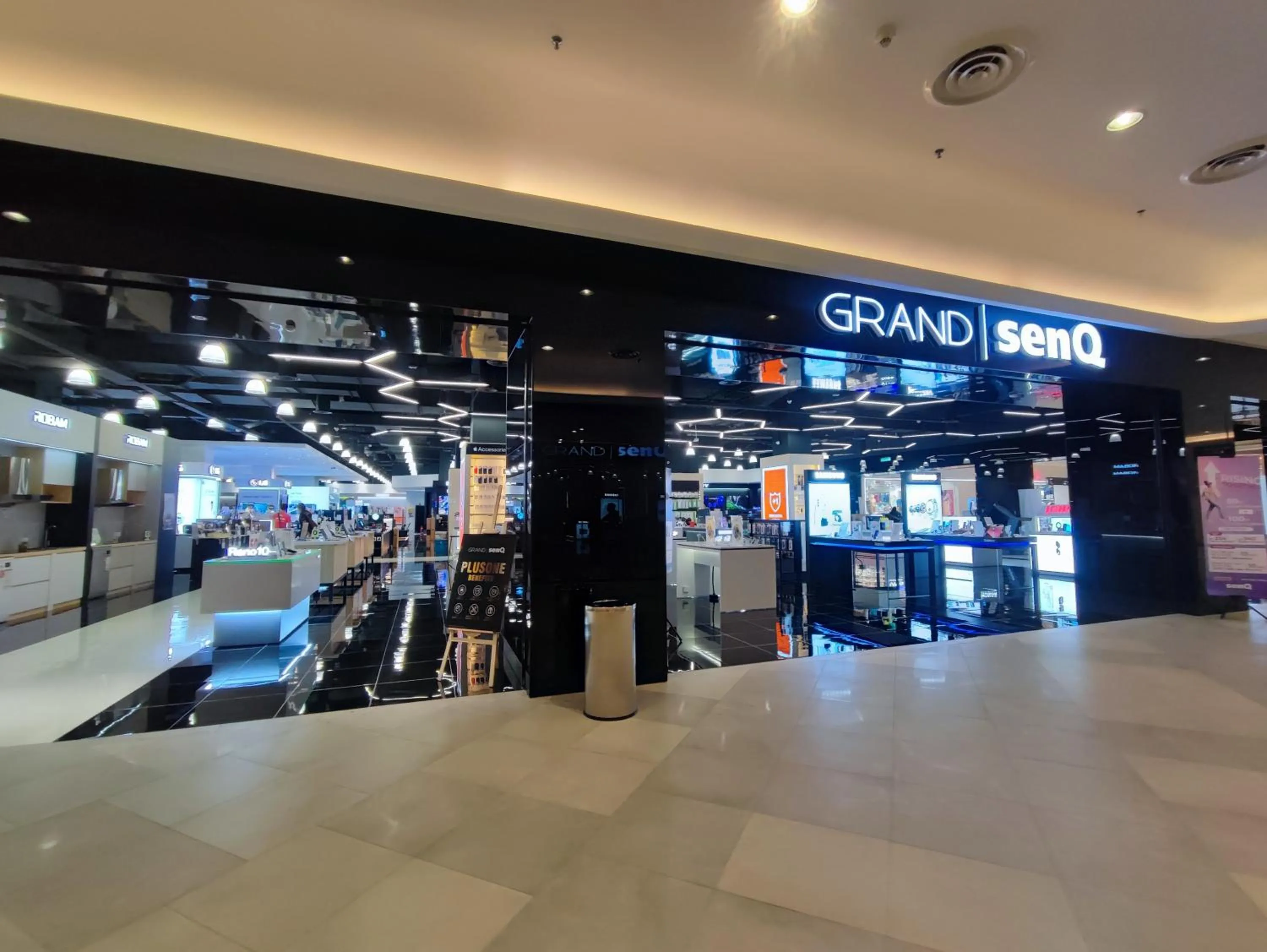 Food and drinks in Stylish KL Suite, KLCC View, Next to LRT, Datum Jelatek By Atlantis Management