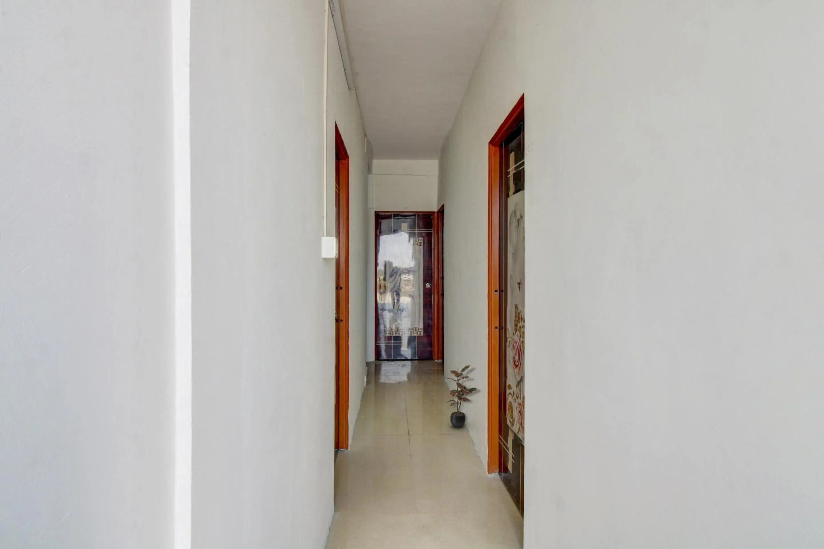 Facade/entrance in Hotel O Kings