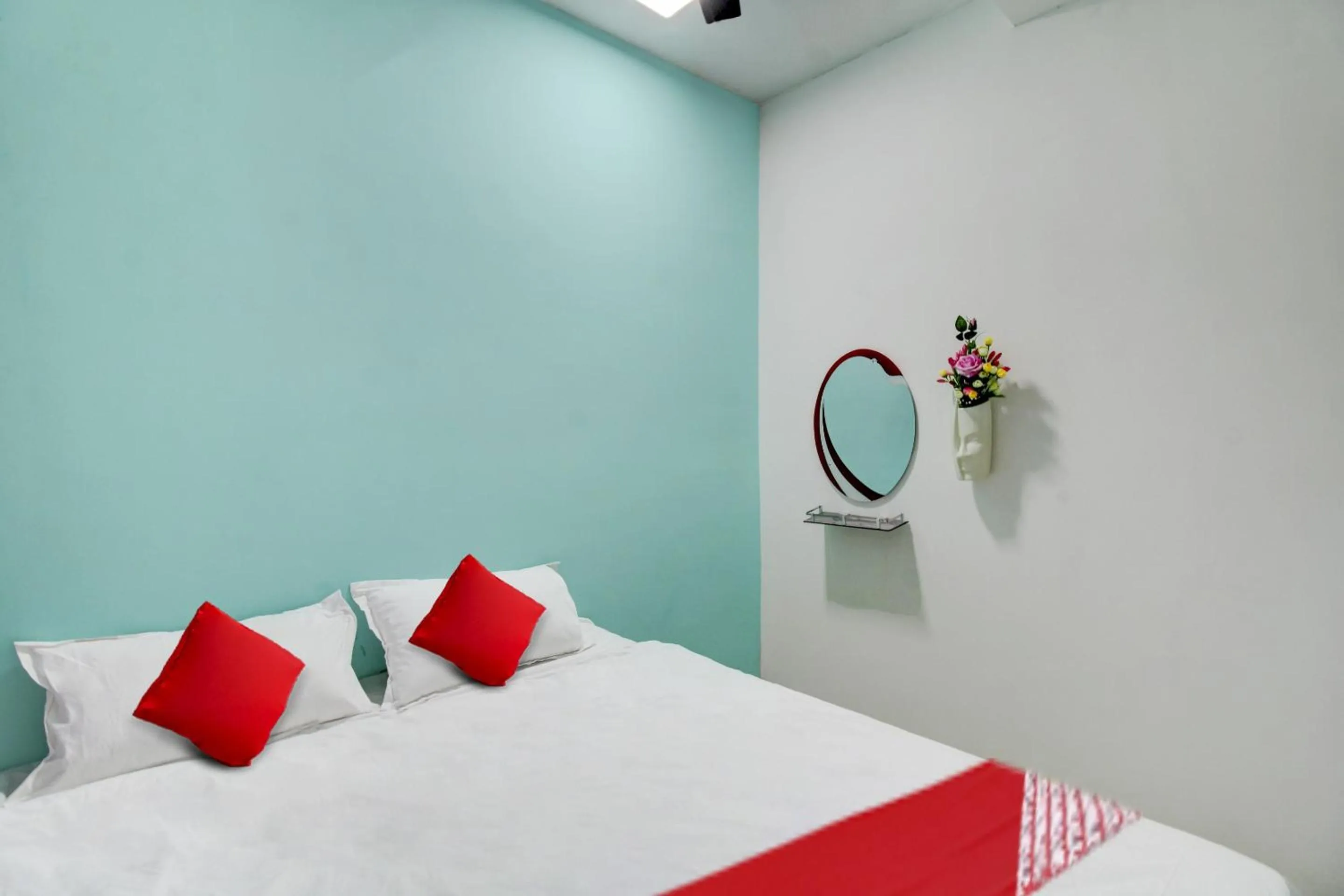 Bedroom, Bed in Hotel O Kings