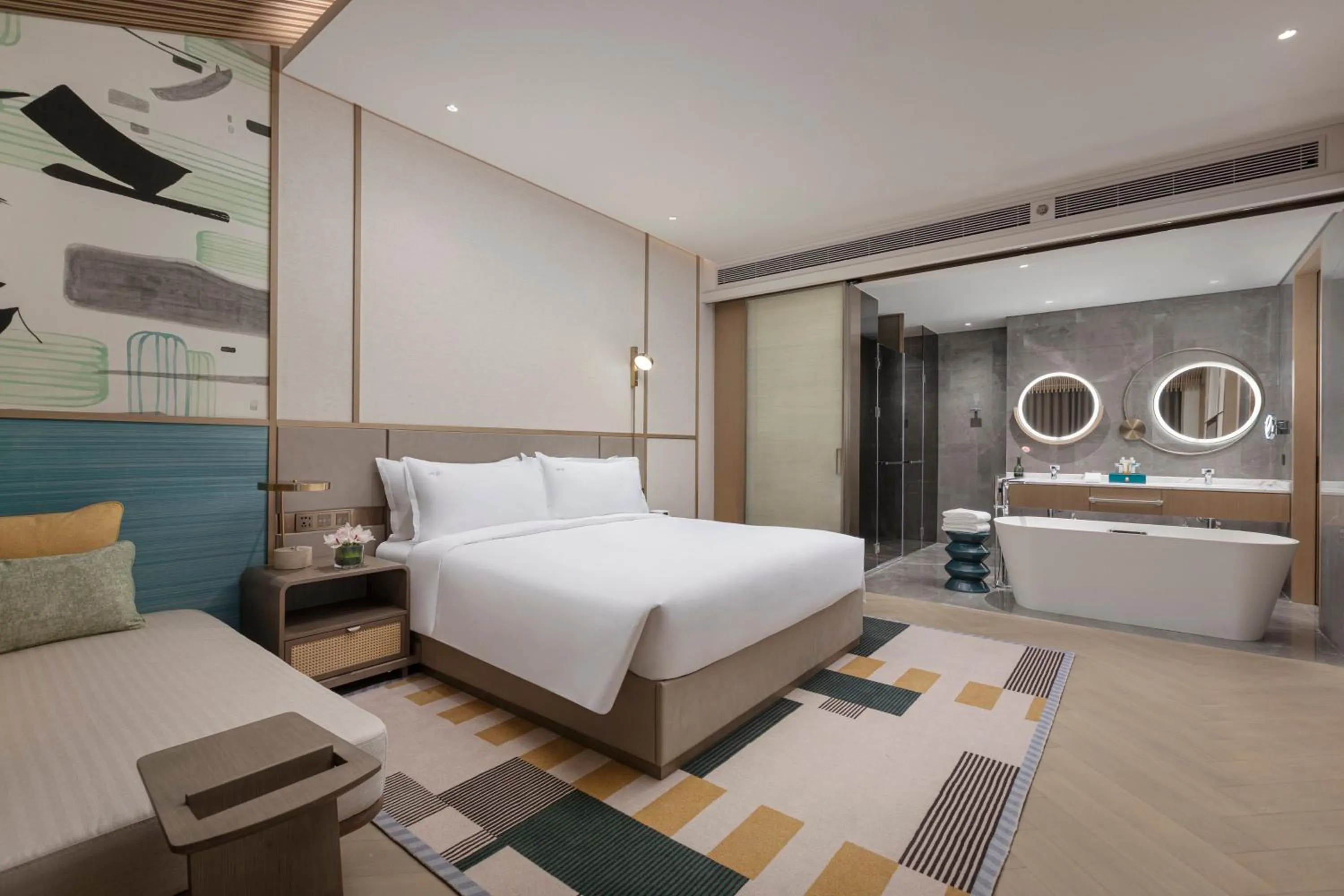 Photo of the whole room in Holiday Inn Deqing Xinshi Ancient Town, an IHG Hotel