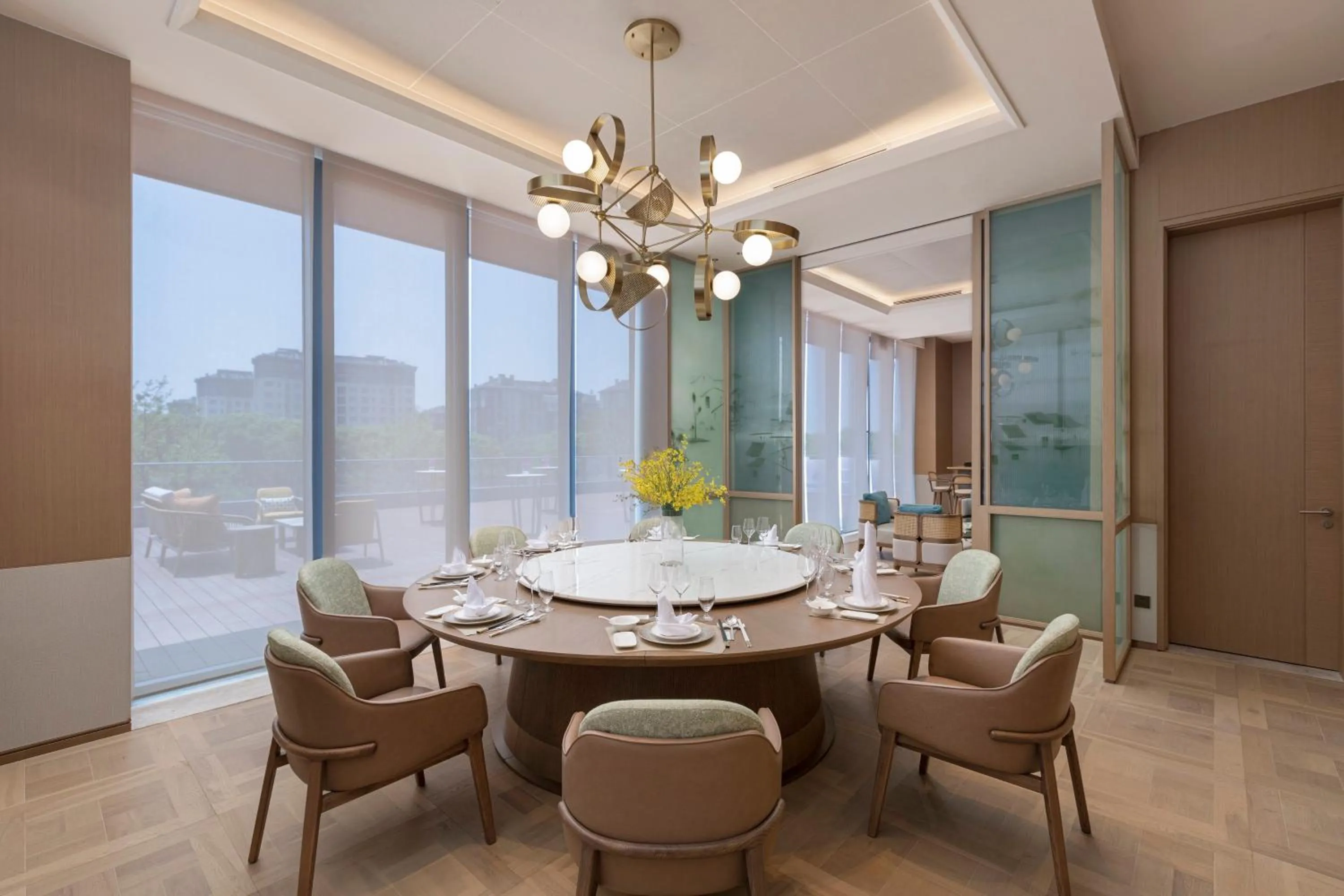 Restaurant/places to eat, Dining Area in Holiday Inn Deqing Xinshi Ancient Town, an IHG Hotel