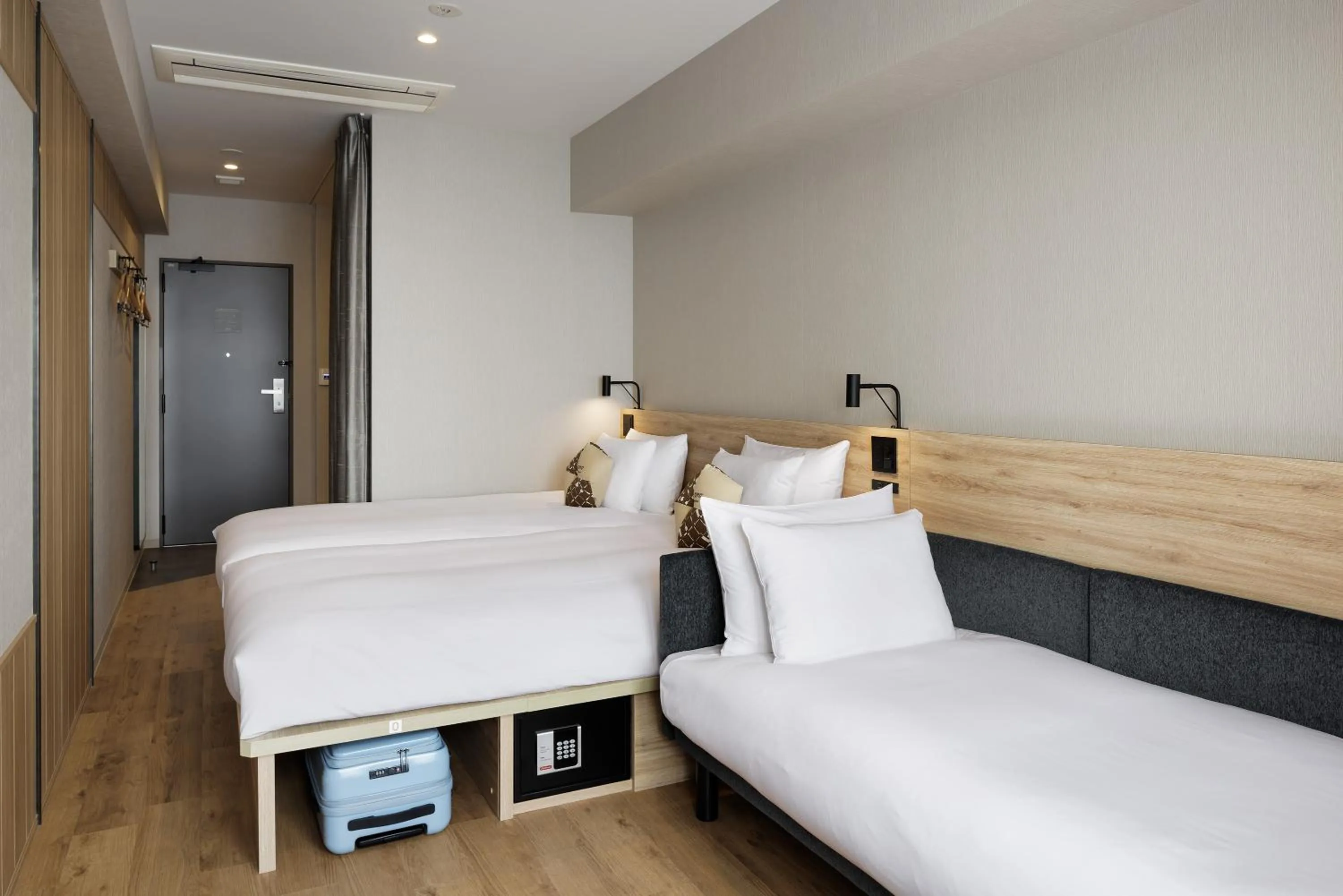 Photo of the whole room, Bed in OMO3 Asakusa by Hoshino Resorts