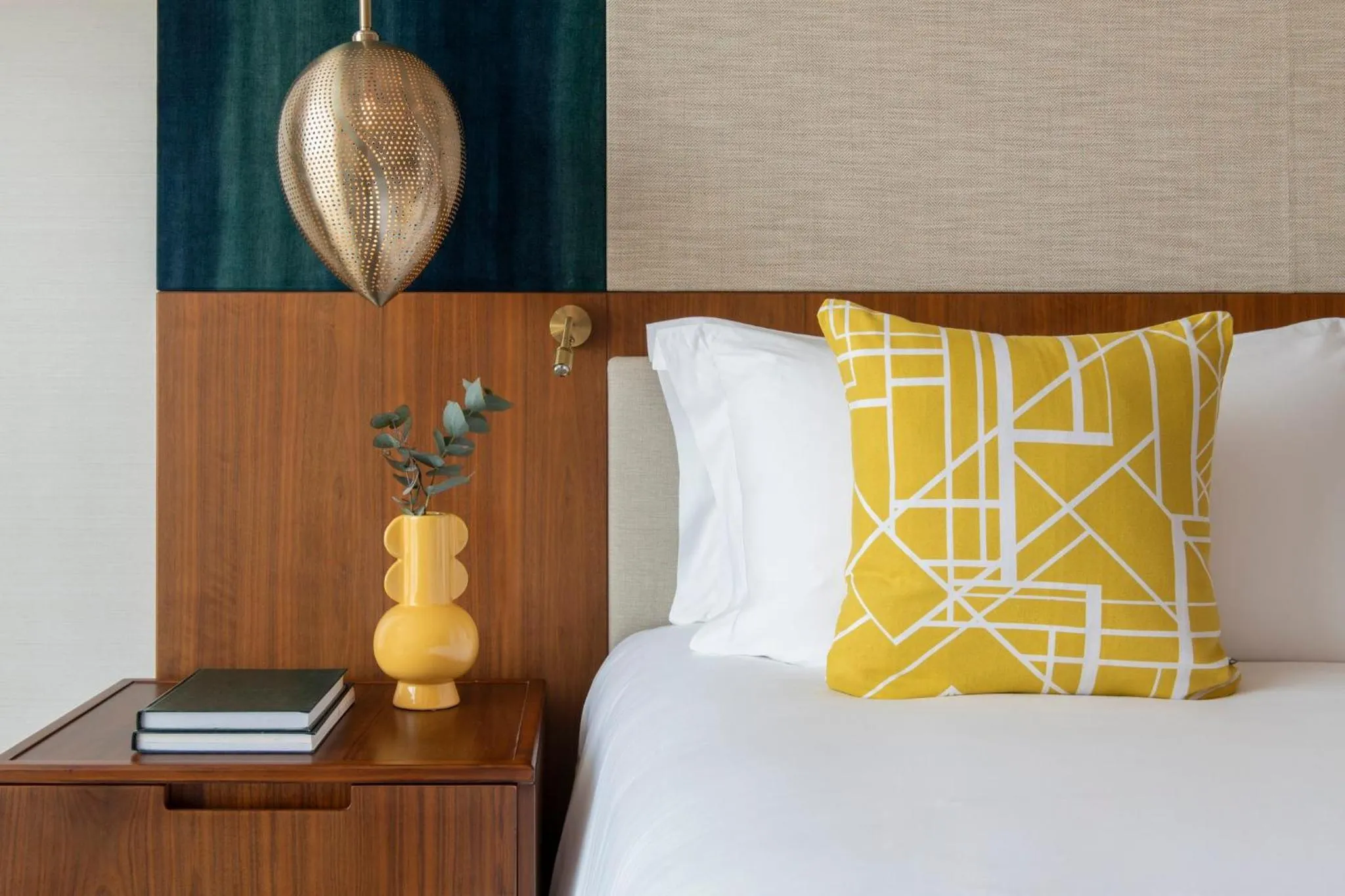 Photo of the whole room, Bed in Abesq Doha Hotel and Residences, an IHG Hotel