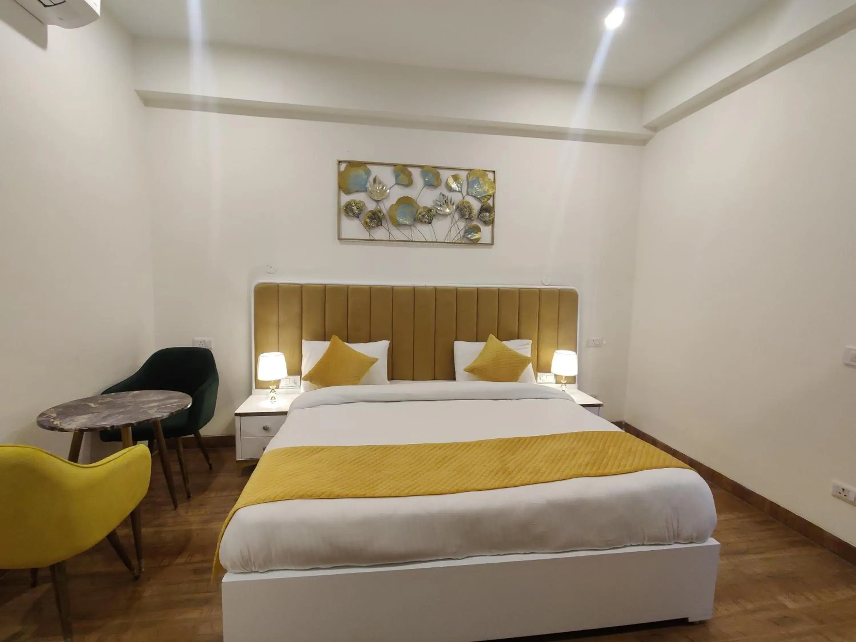 Bedroom, Bed in Amahi Inn I Signature Towers Bedroom, Bed in Amahi Inn I Signature Towers