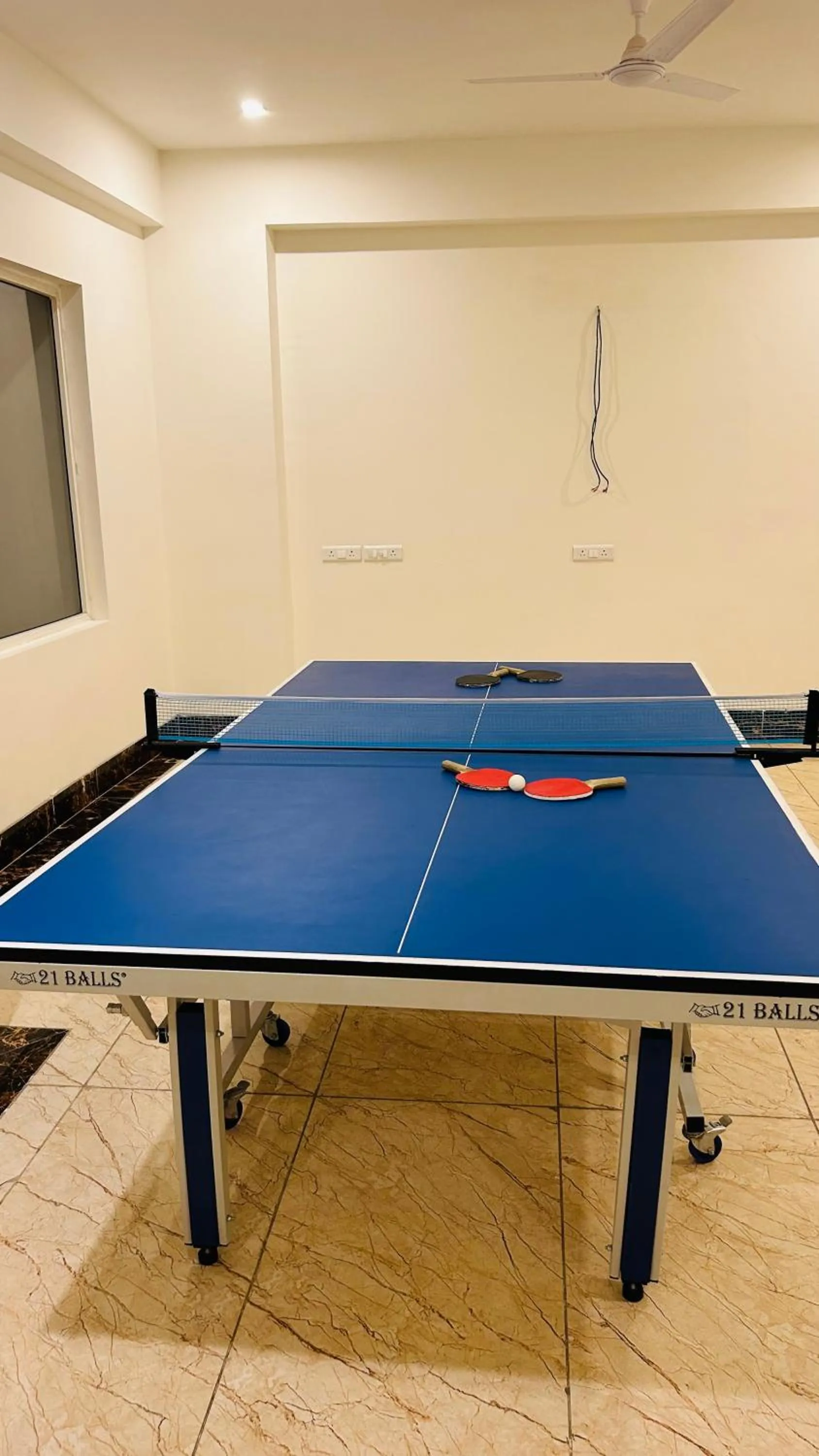 Game Room in Amahi Inn I Signature Towers